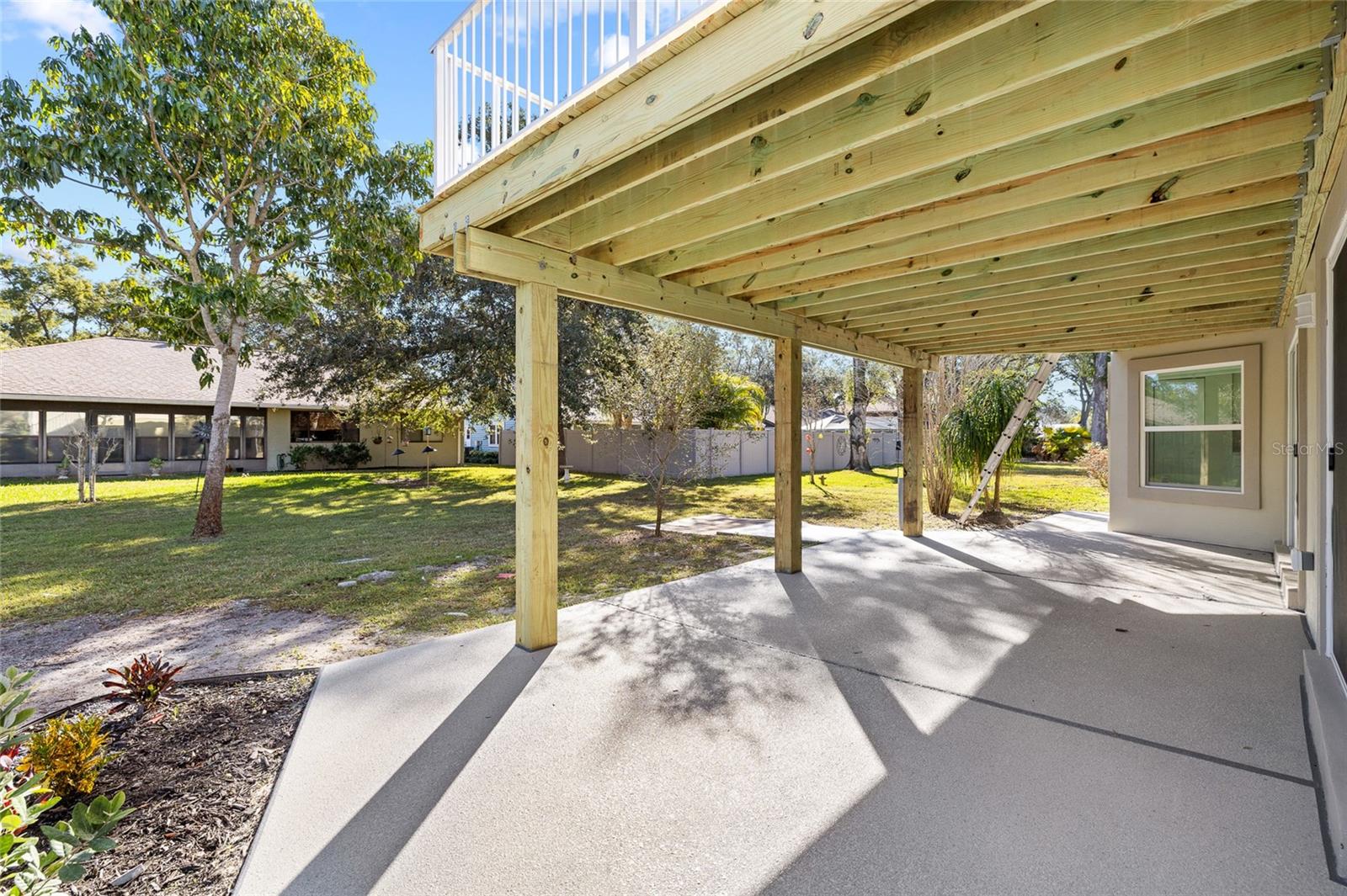 Image 39 of 51 For 1801 Laurence Court