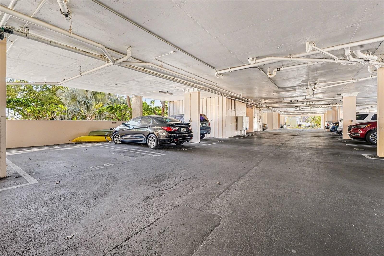 Listing photo id 13 for 303 Tarpon Point