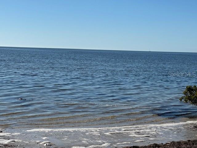 Listing photo id 22 for 303 Tarpon Point