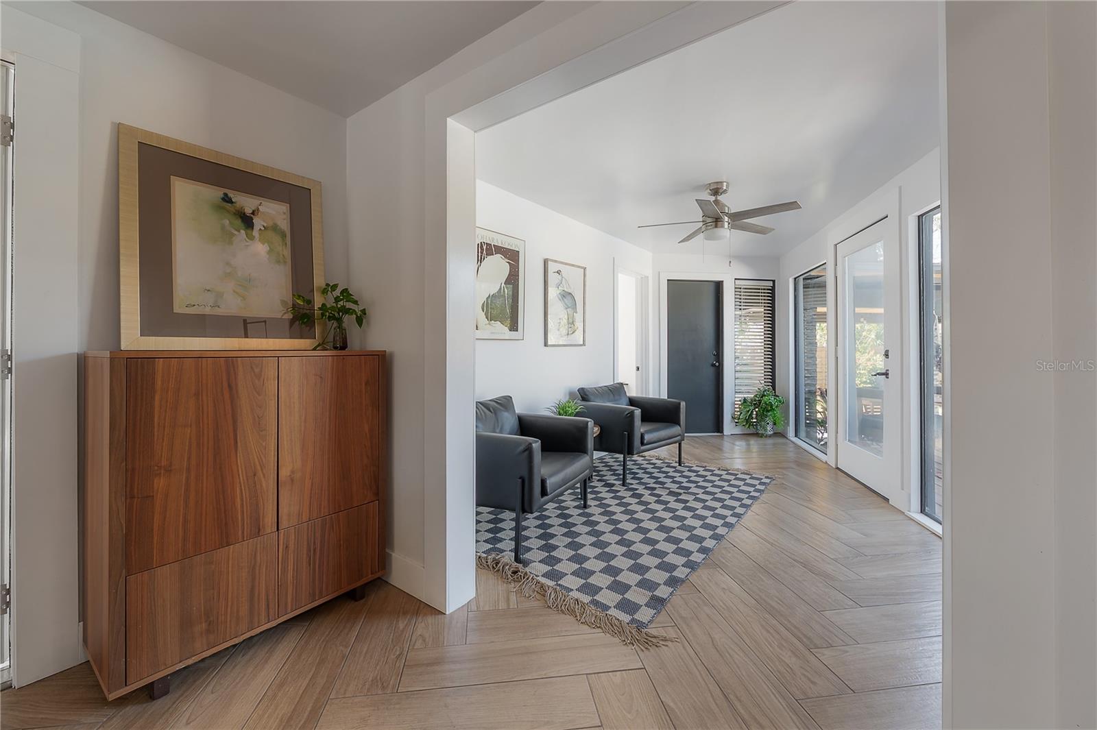 Image 19 of 67 For 4110 Marguerite Street