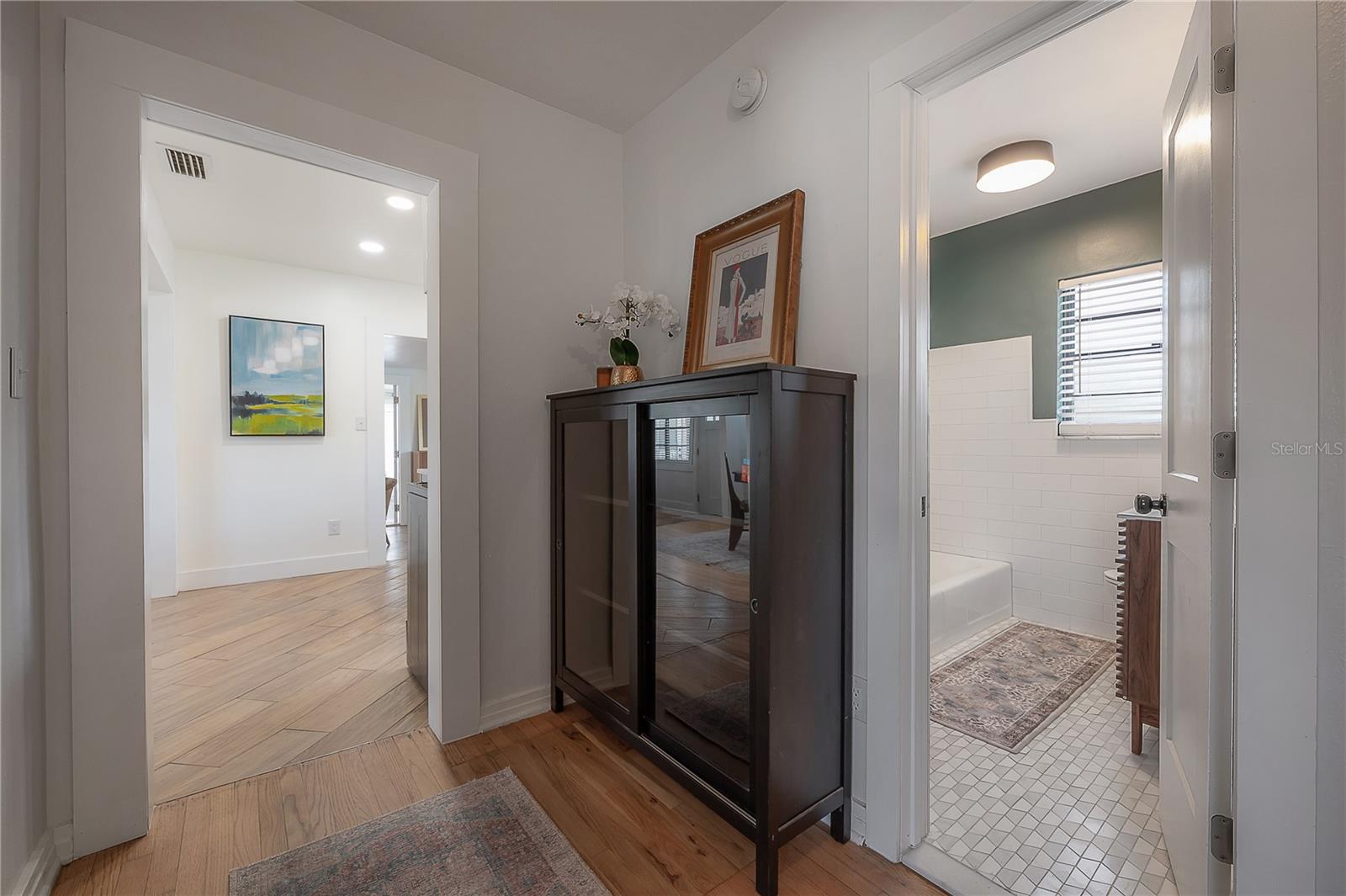 Image 25 of 67 For 4110 Marguerite Street