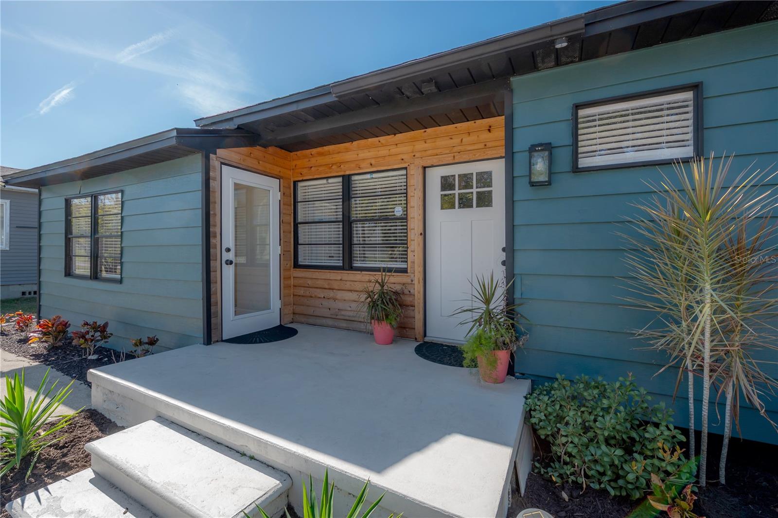 Image 3 of 67 For 4110 Marguerite Street