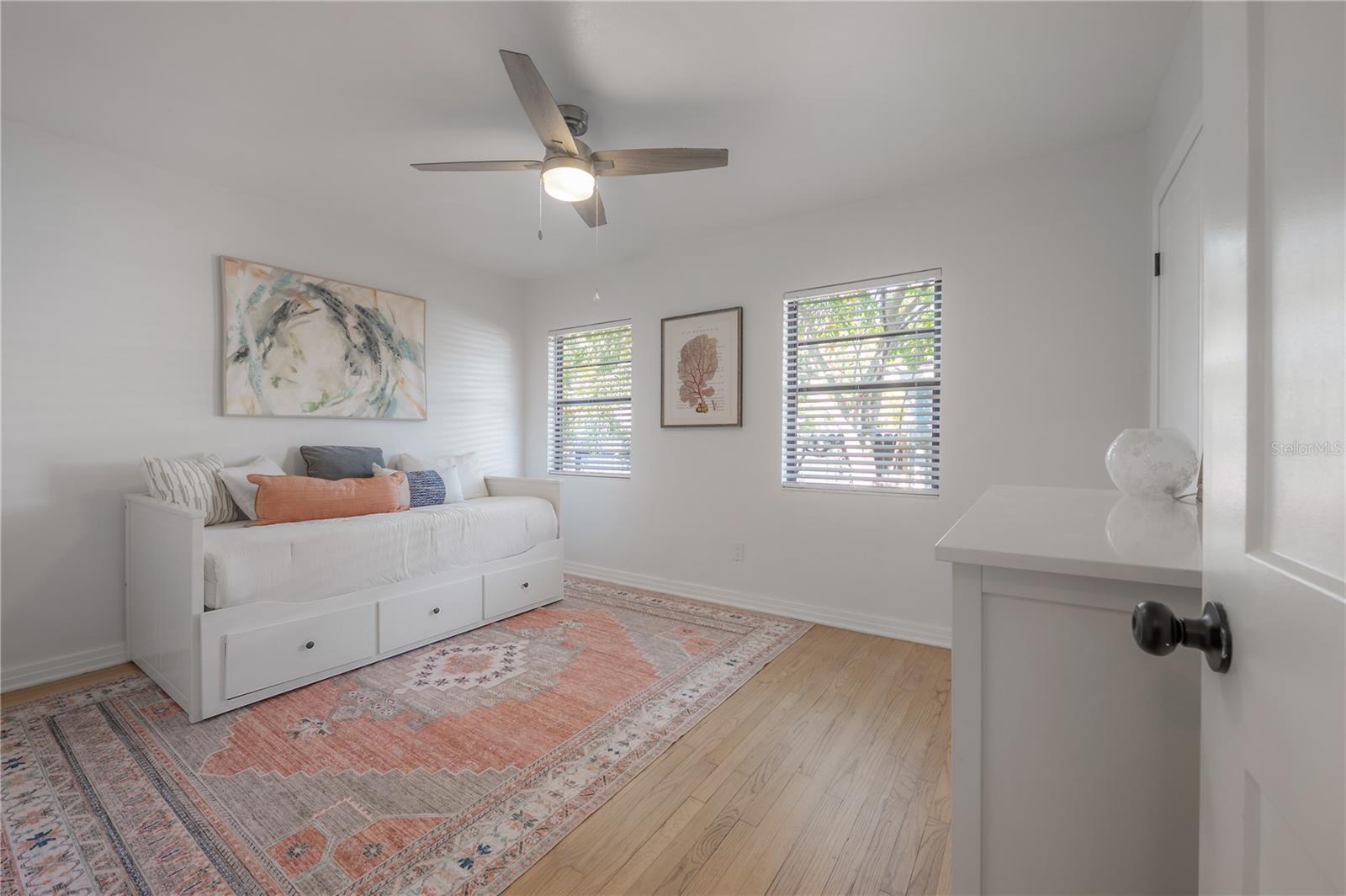 Image 32 of 67 For 4110 Marguerite Street