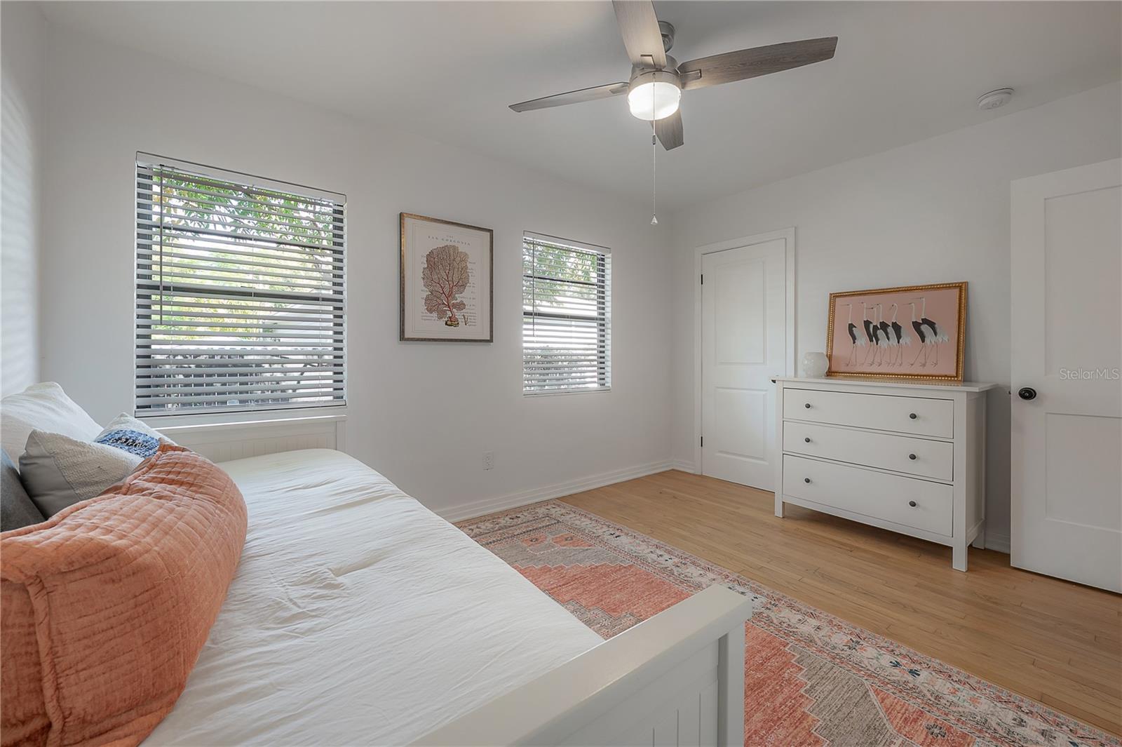 Image 33 of 67 For 4110 Marguerite Street