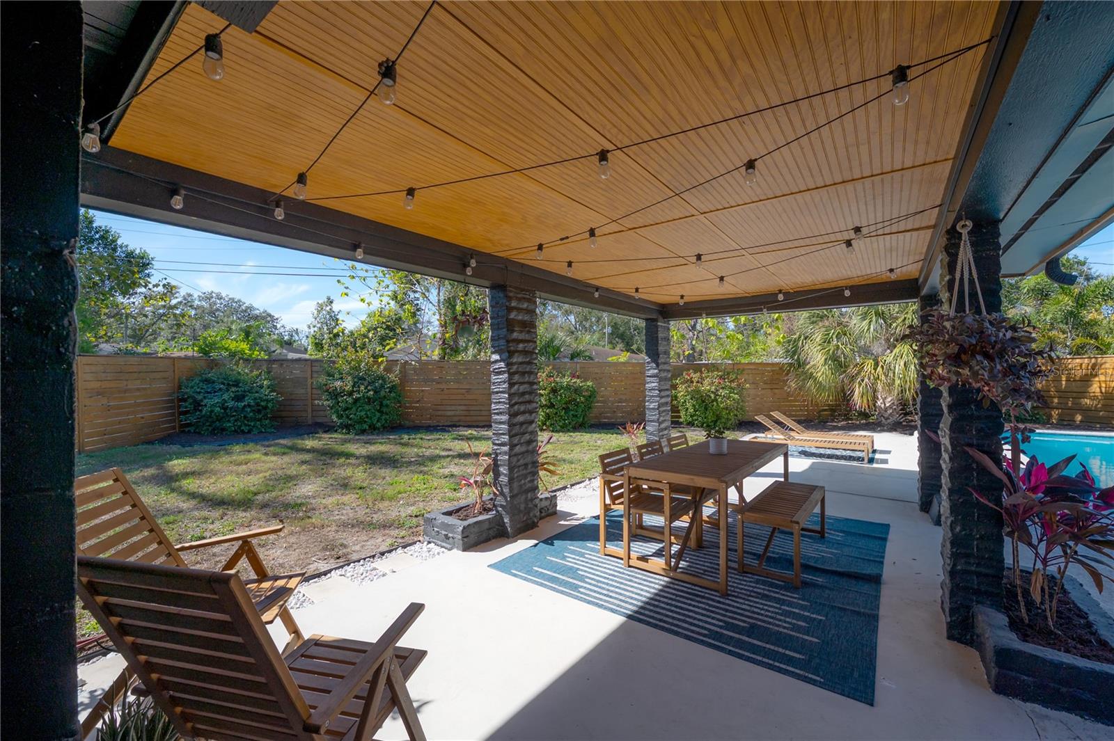 Image 56 of 67 For 4110 Marguerite Street