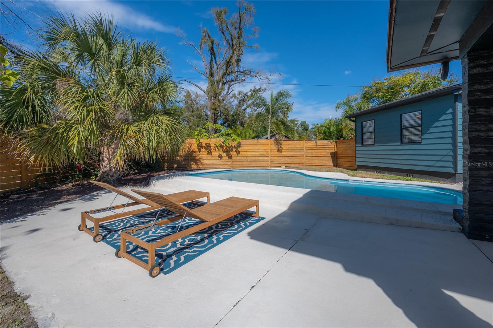 Image 59 of 67 For 4110 Marguerite Street