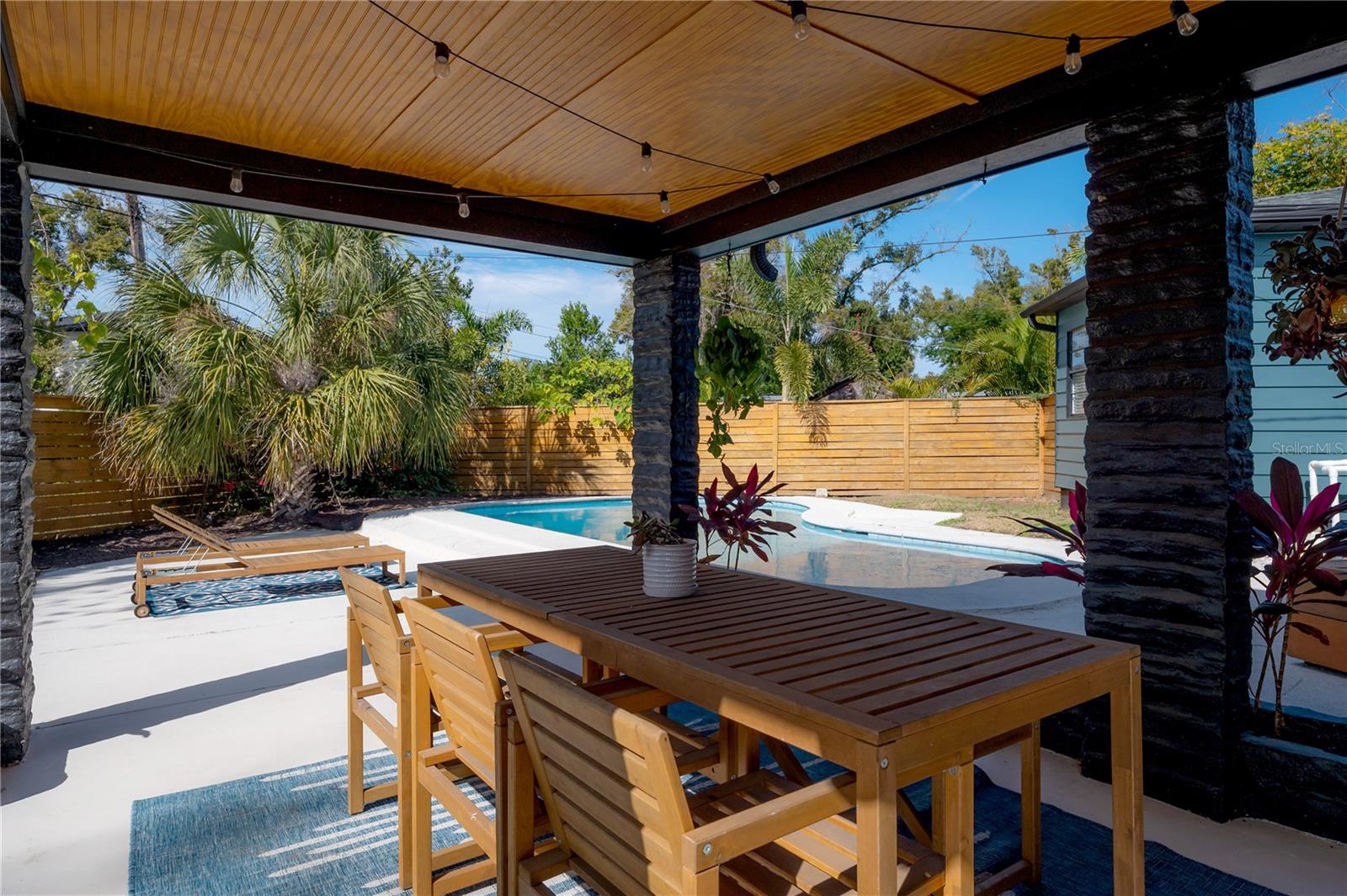 Image 65 of 67 For 4110 Marguerite Street