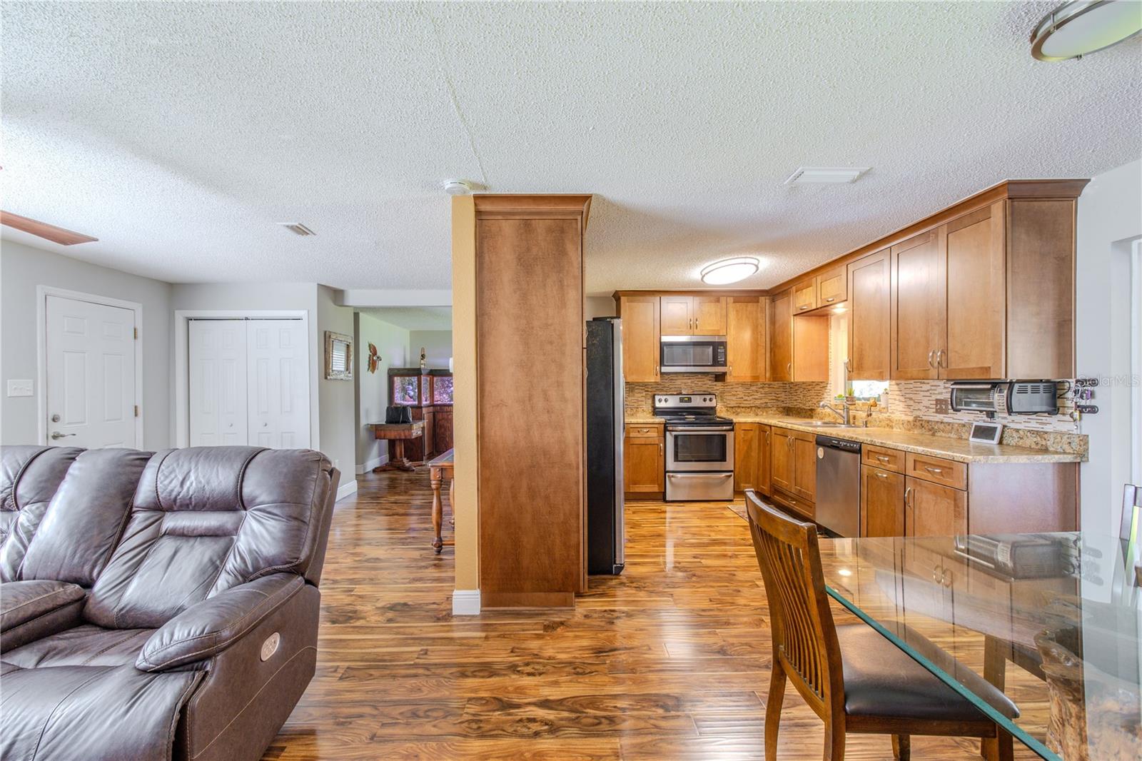 Image 8 of 67 For 9251 Star Trail