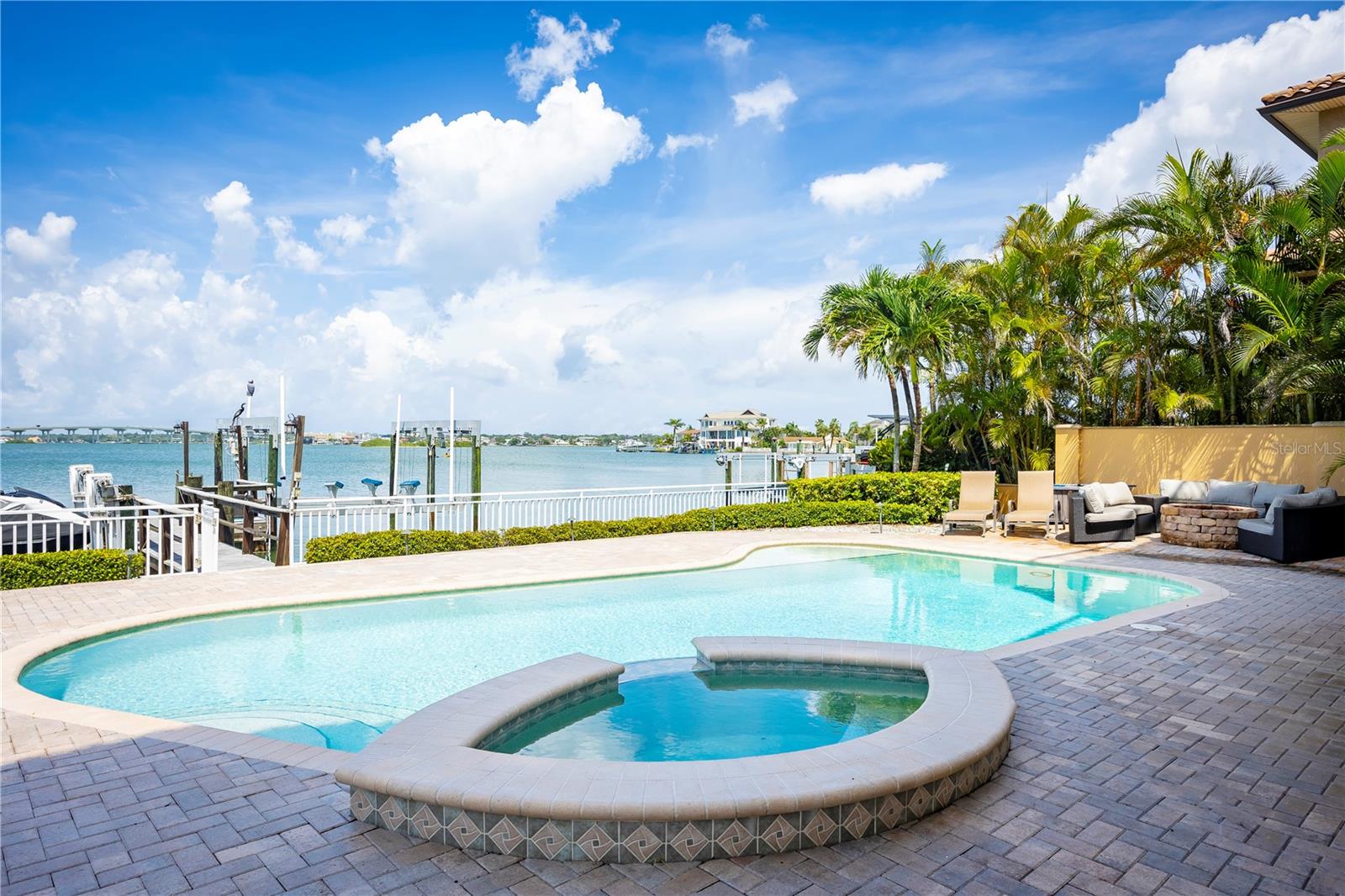 Image 43 of 58 For 306 Harbor Drive