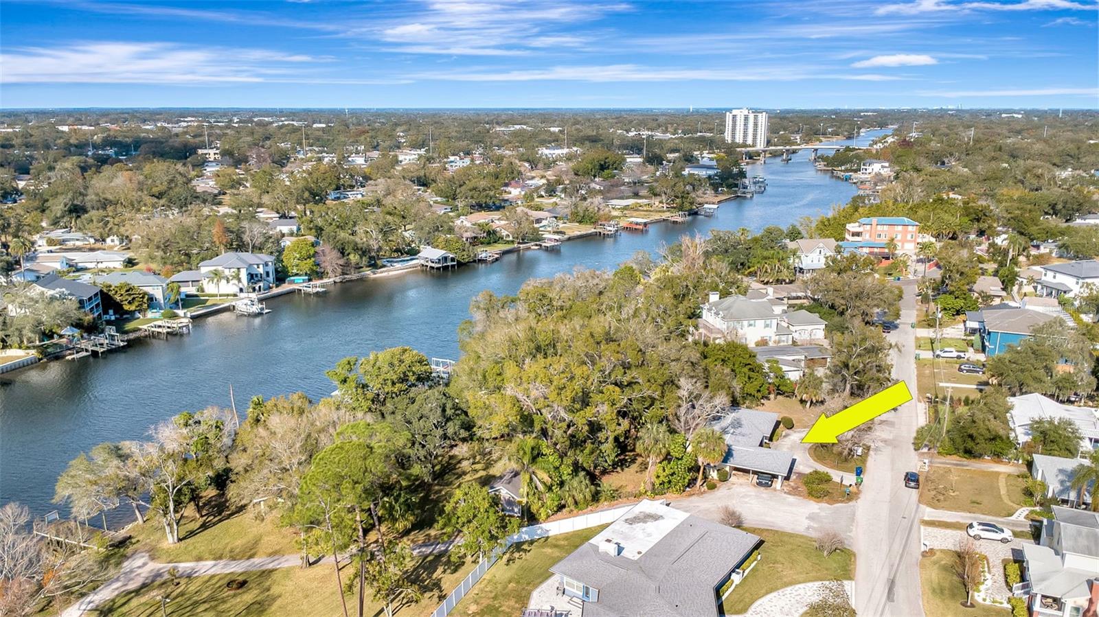 Listing photo id 17 for 3306 Perry Avenue