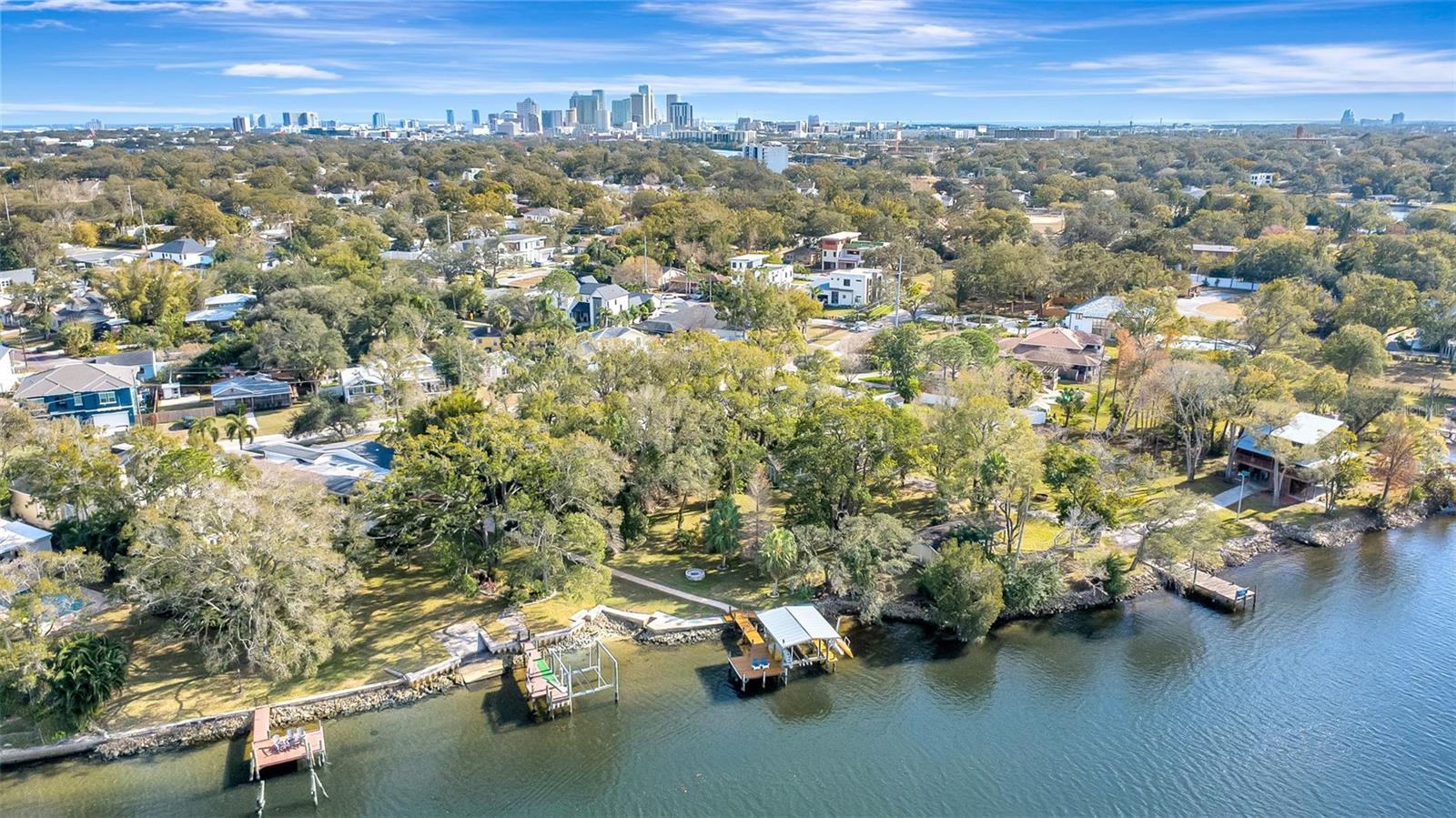 Listing photo id 19 for 3306 Perry Avenue