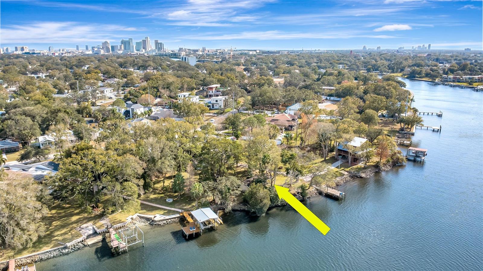 Listing photo id 20 for 3306 Perry Avenue