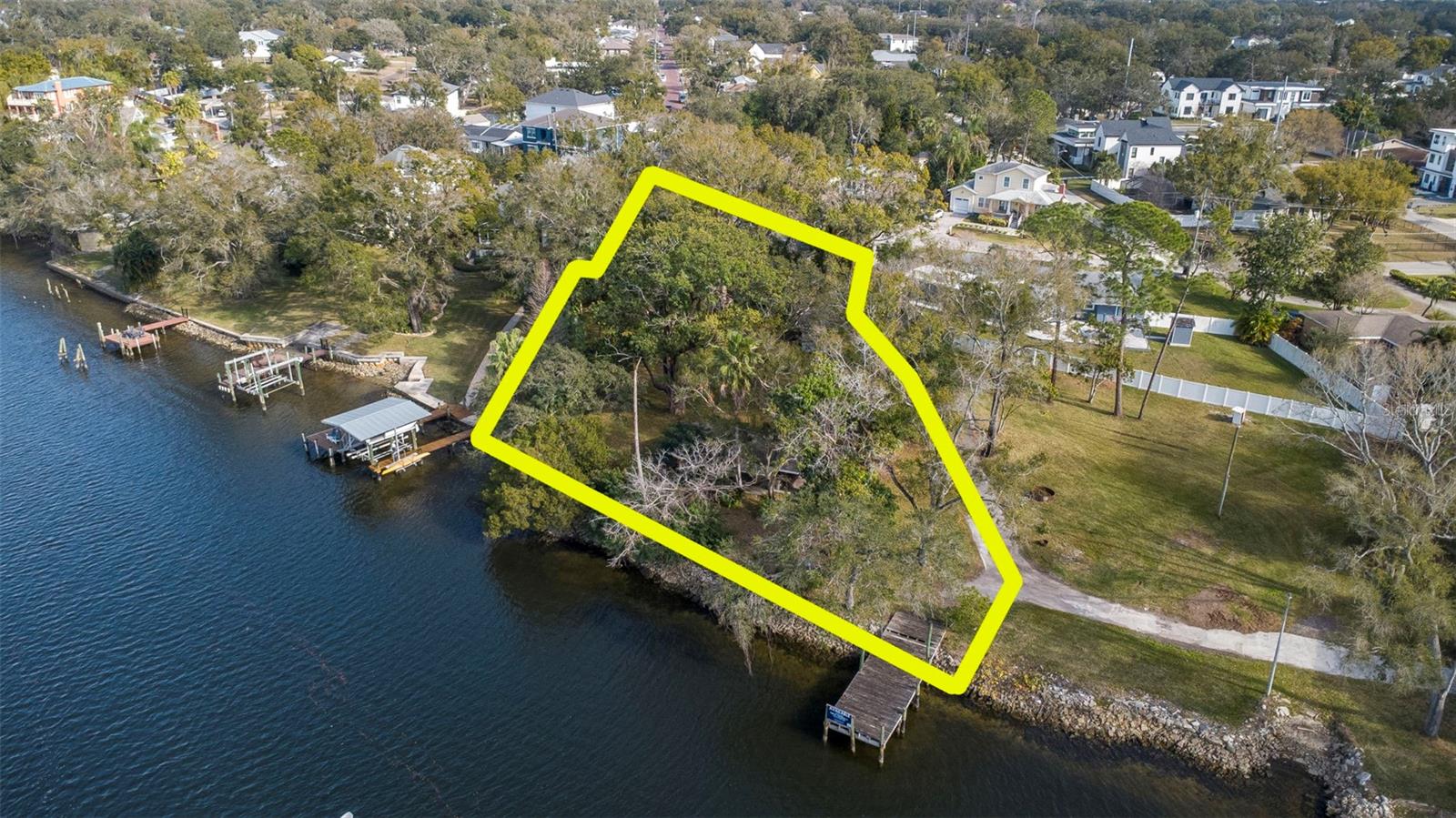 Listing photo id 25 for 3306 Perry Avenue