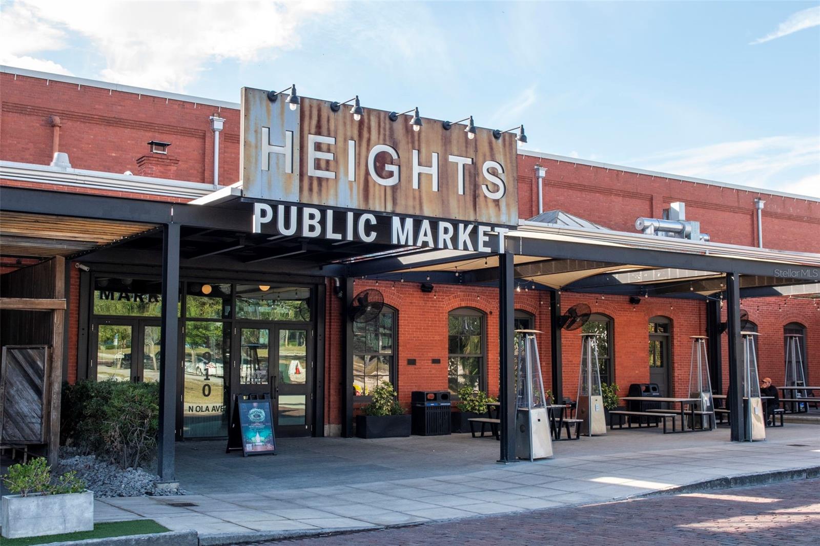 Listing photo id 54 for 3306 Perry Avenue