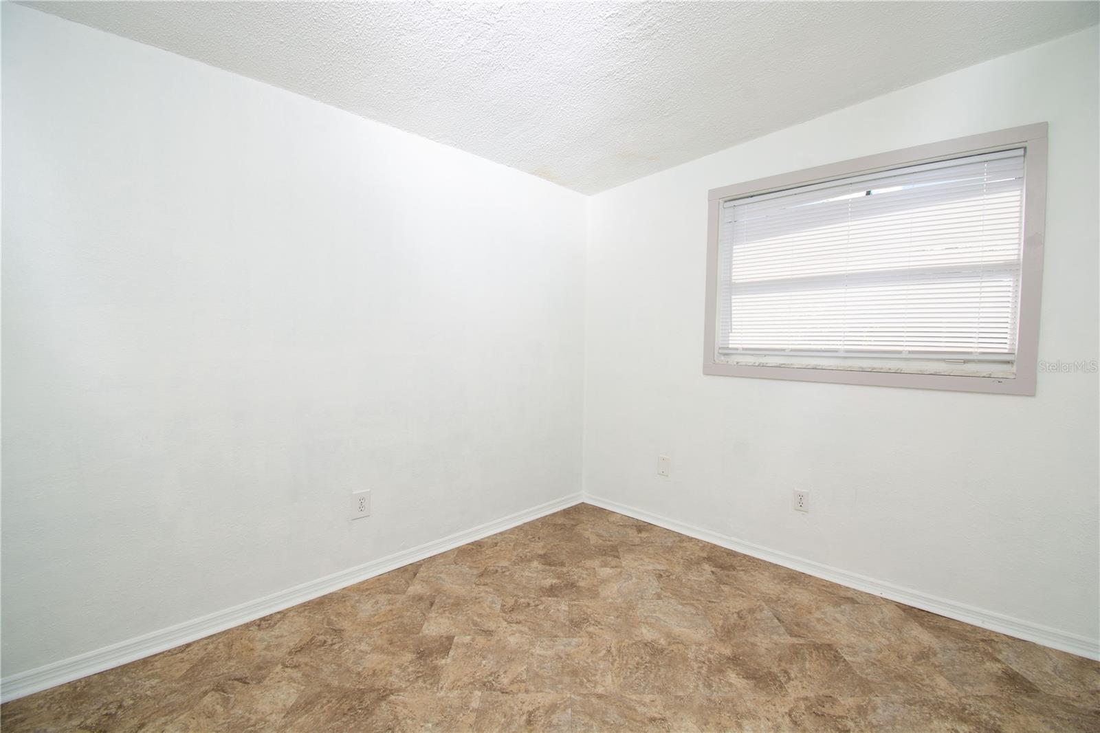 Image 25 of 32 For 6382 81st Avenue N