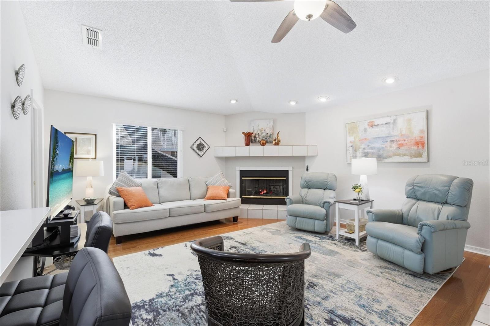 Image 15 of 53 For 716 Woodmont Drive