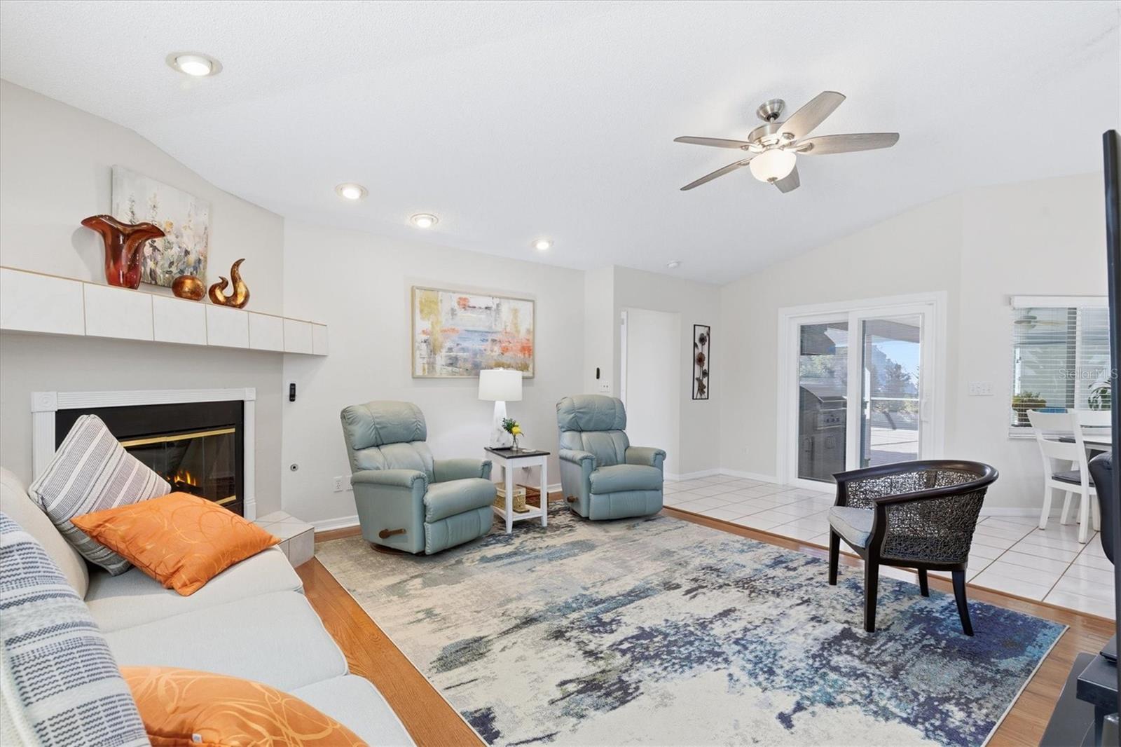 Image 16 of 53 For 716 Woodmont Drive