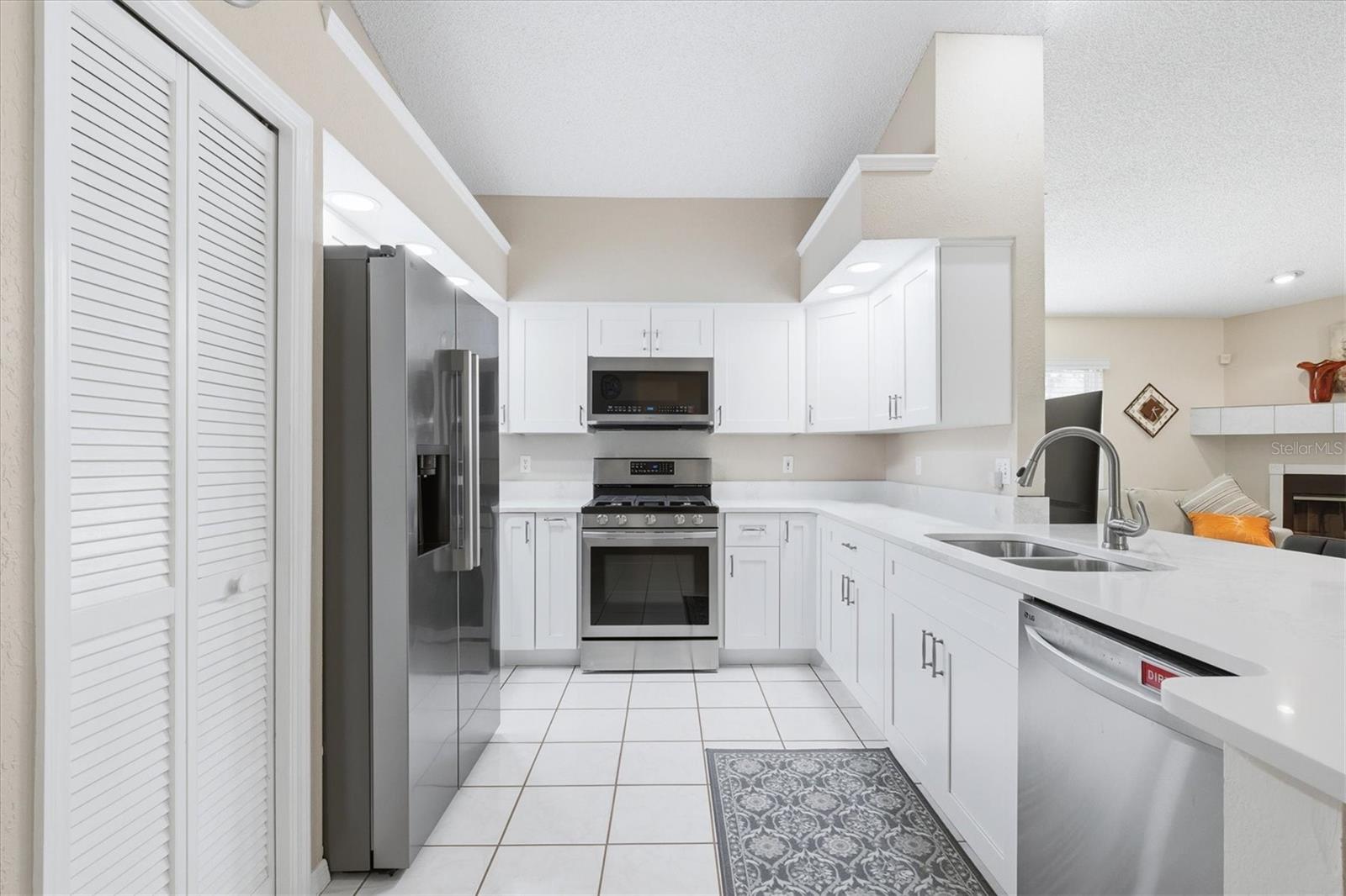 Image 20 of 53 For 716 Woodmont Drive