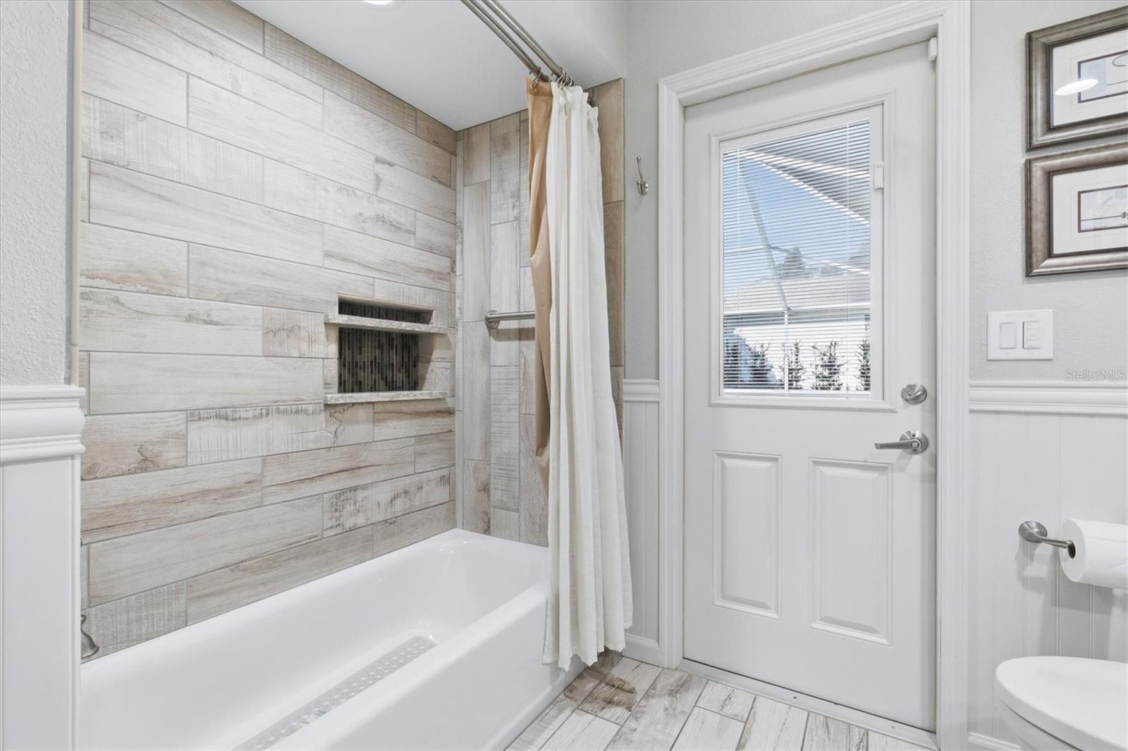 Image 35 of 53 For 716 Woodmont Drive