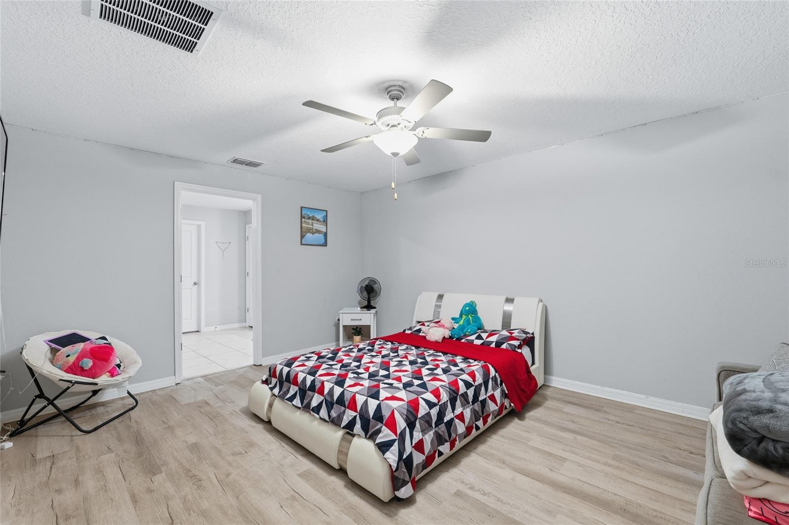 Image 12 of 45 For 15452 Miller Creek Drive