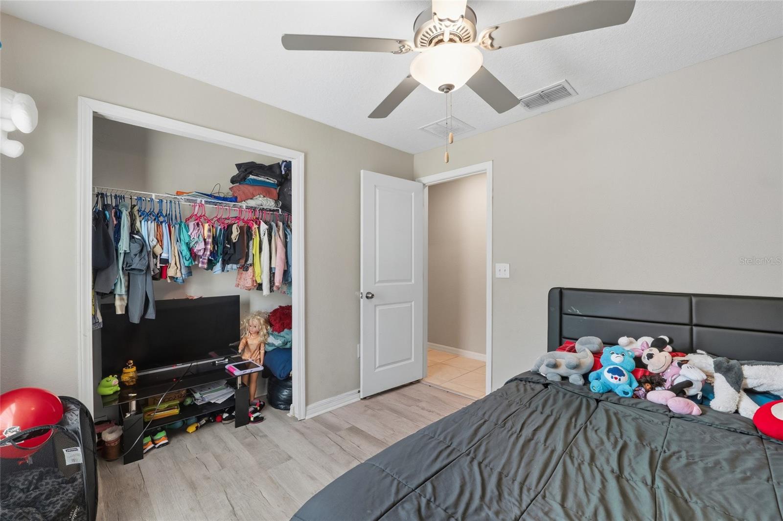 Image 21 of 45 For 15452 Miller Creek Drive