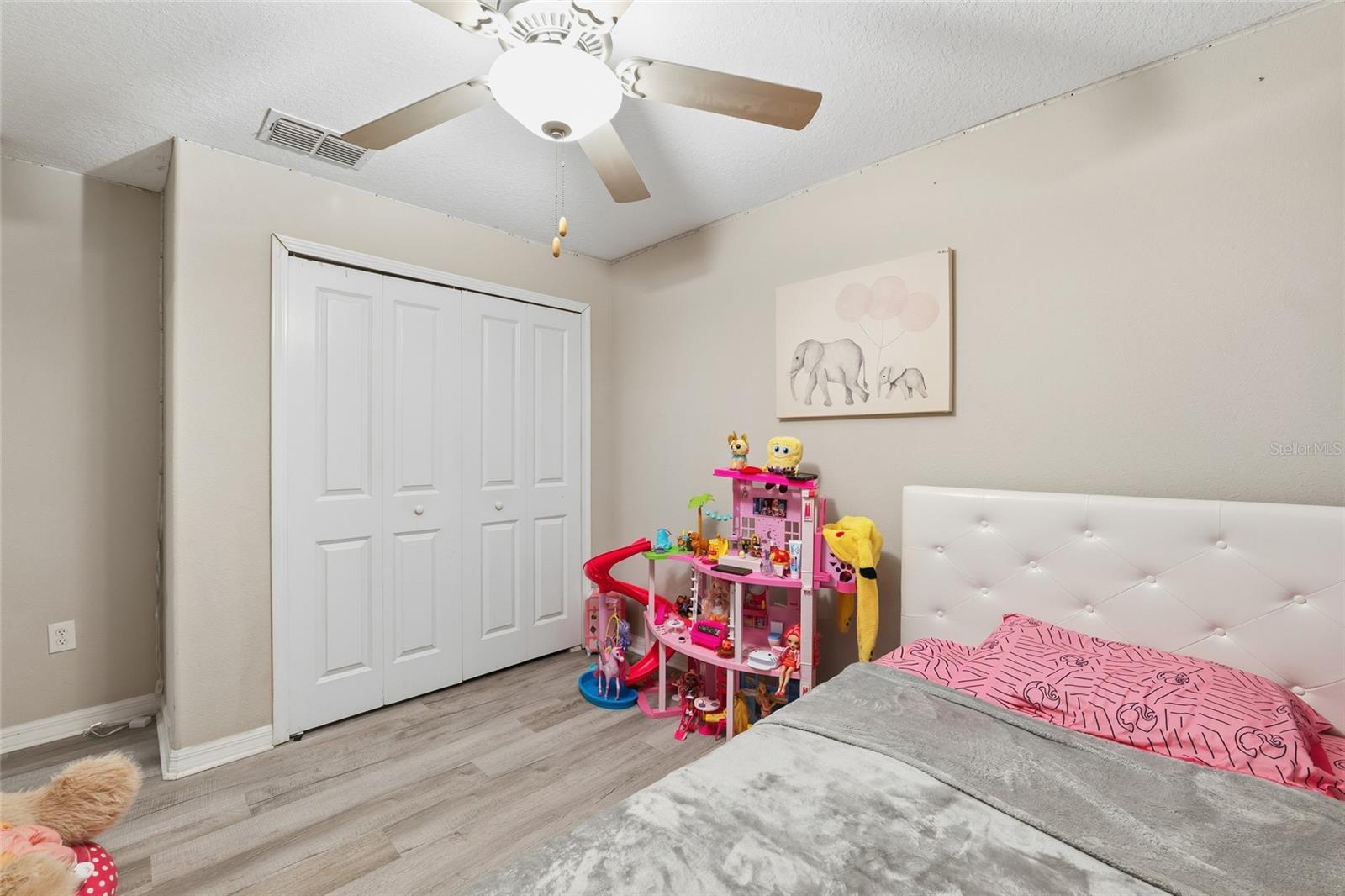 Image 23 of 45 For 15452 Miller Creek Drive