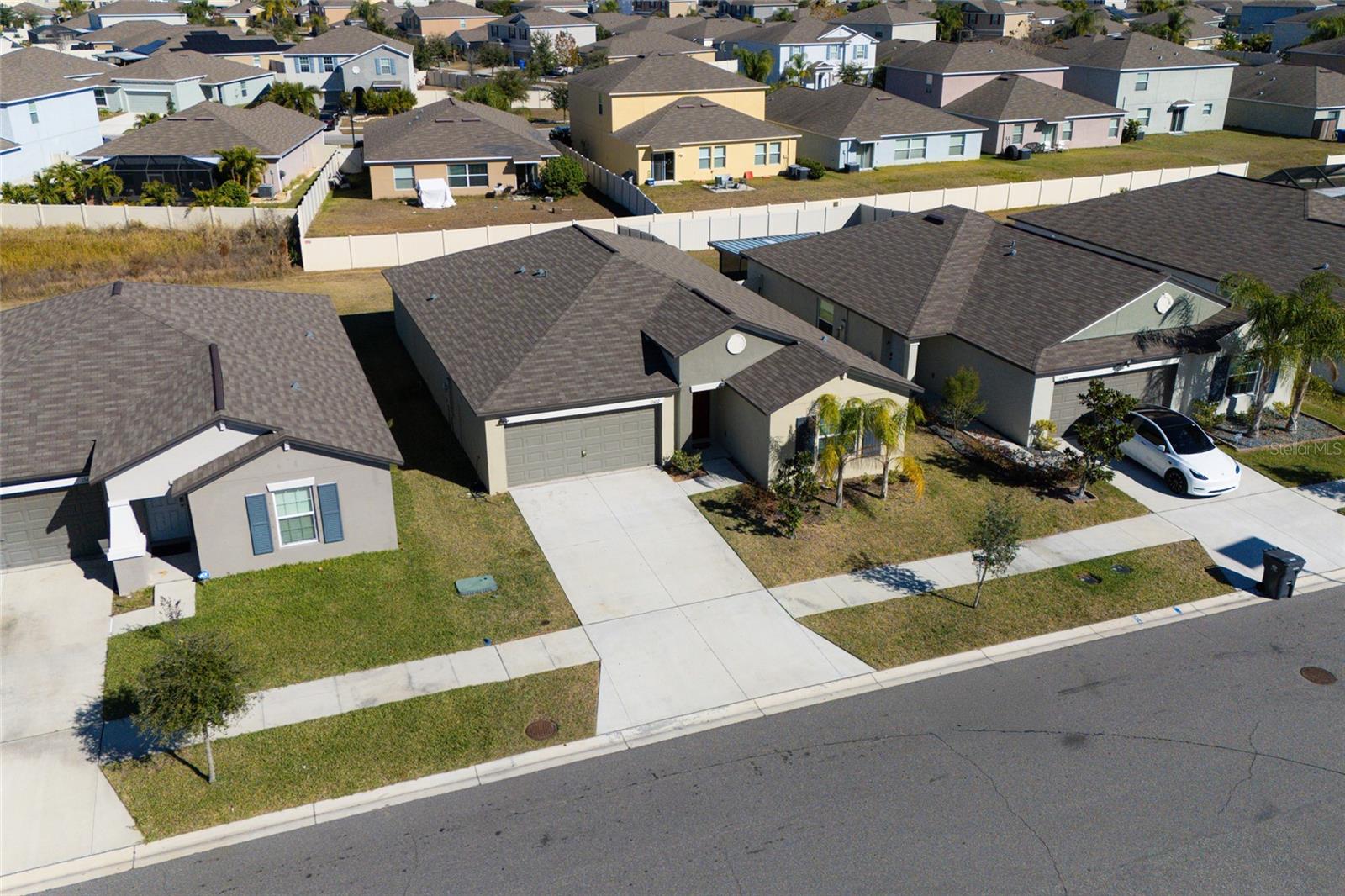 Image 32 of 45 For 15452 Miller Creek Drive