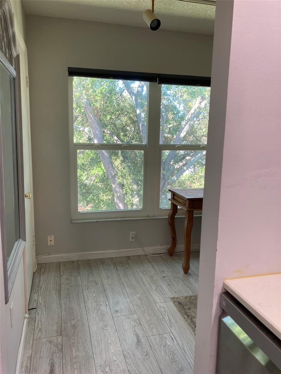 Image 15 of 36 For 5725 80th Street N 404