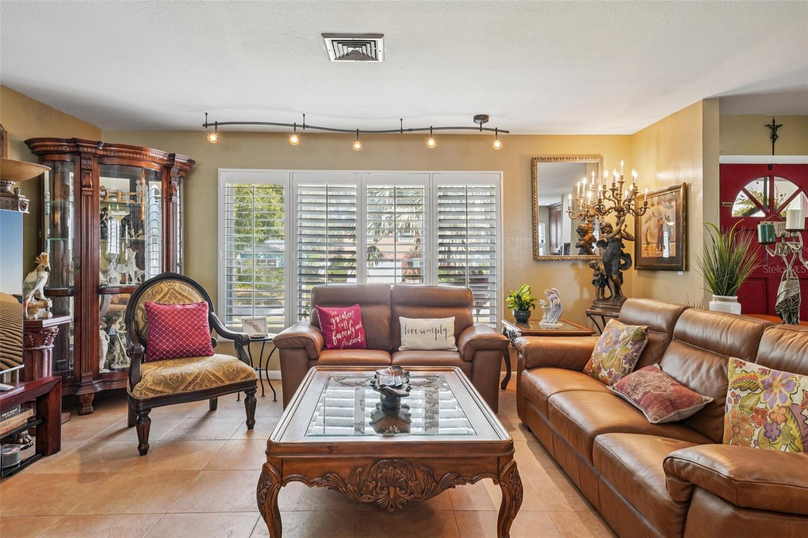 Image 15 of 88 For 13476 Binglewood Avenue