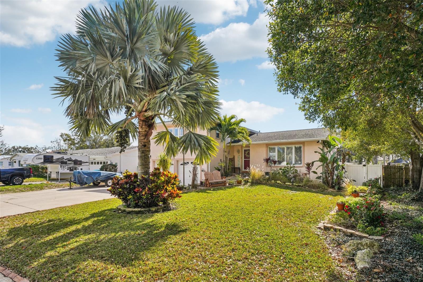 Image 3 of 88 For 13476 Binglewood Avenue