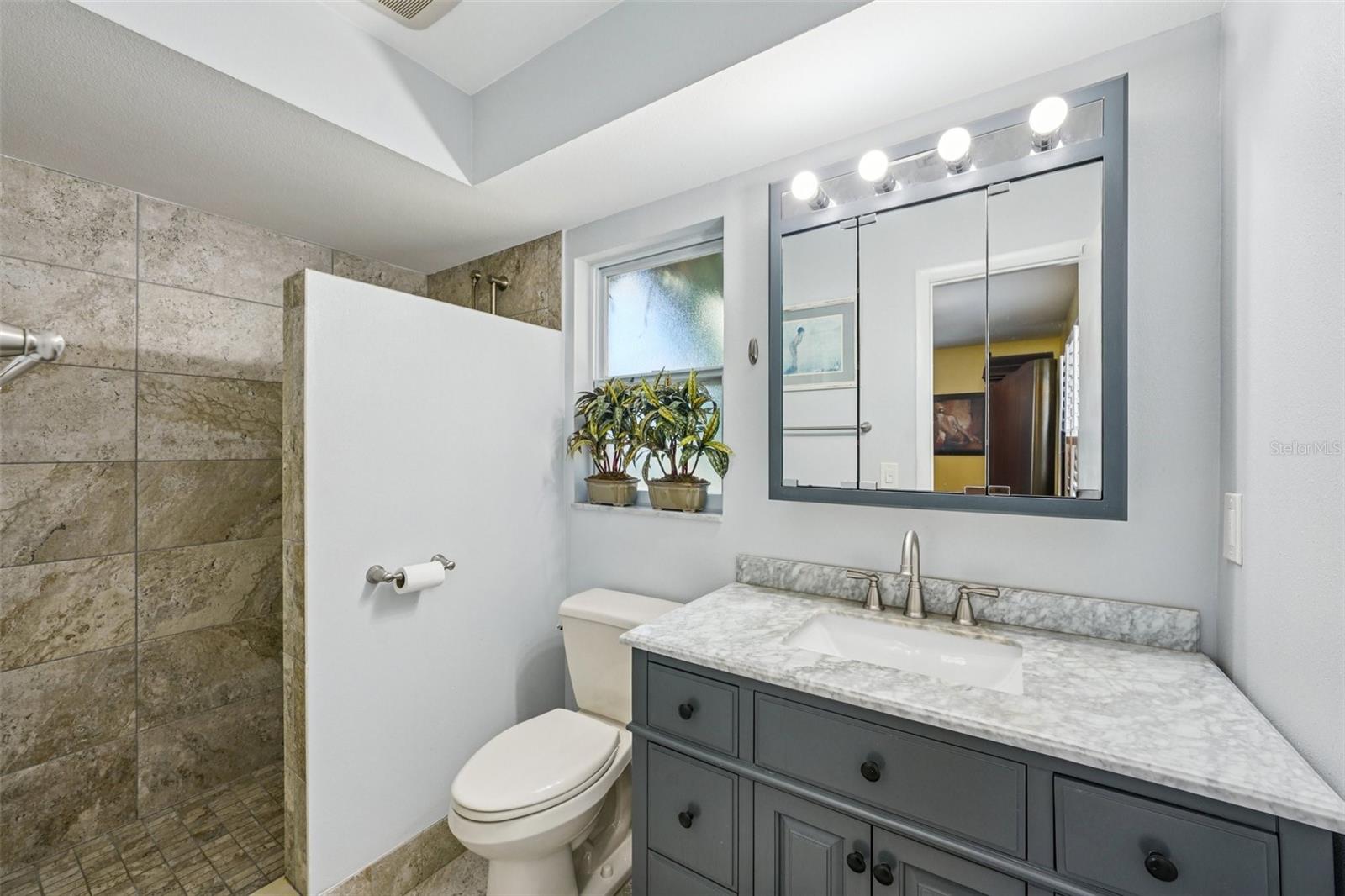 Image 42 of 88 For 13476 Binglewood Avenue