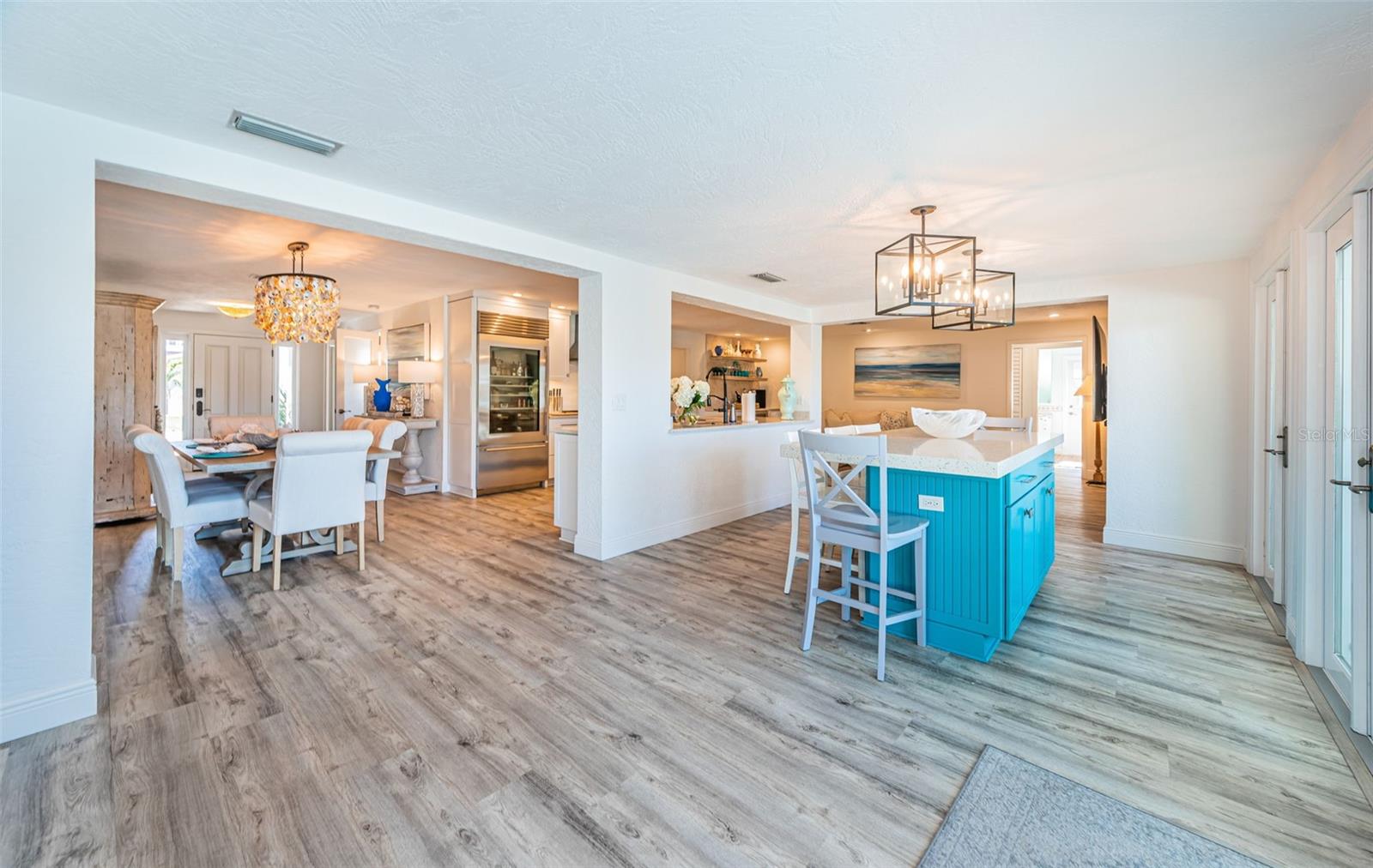 Image 29 of 91 For 2910 Alton Drive