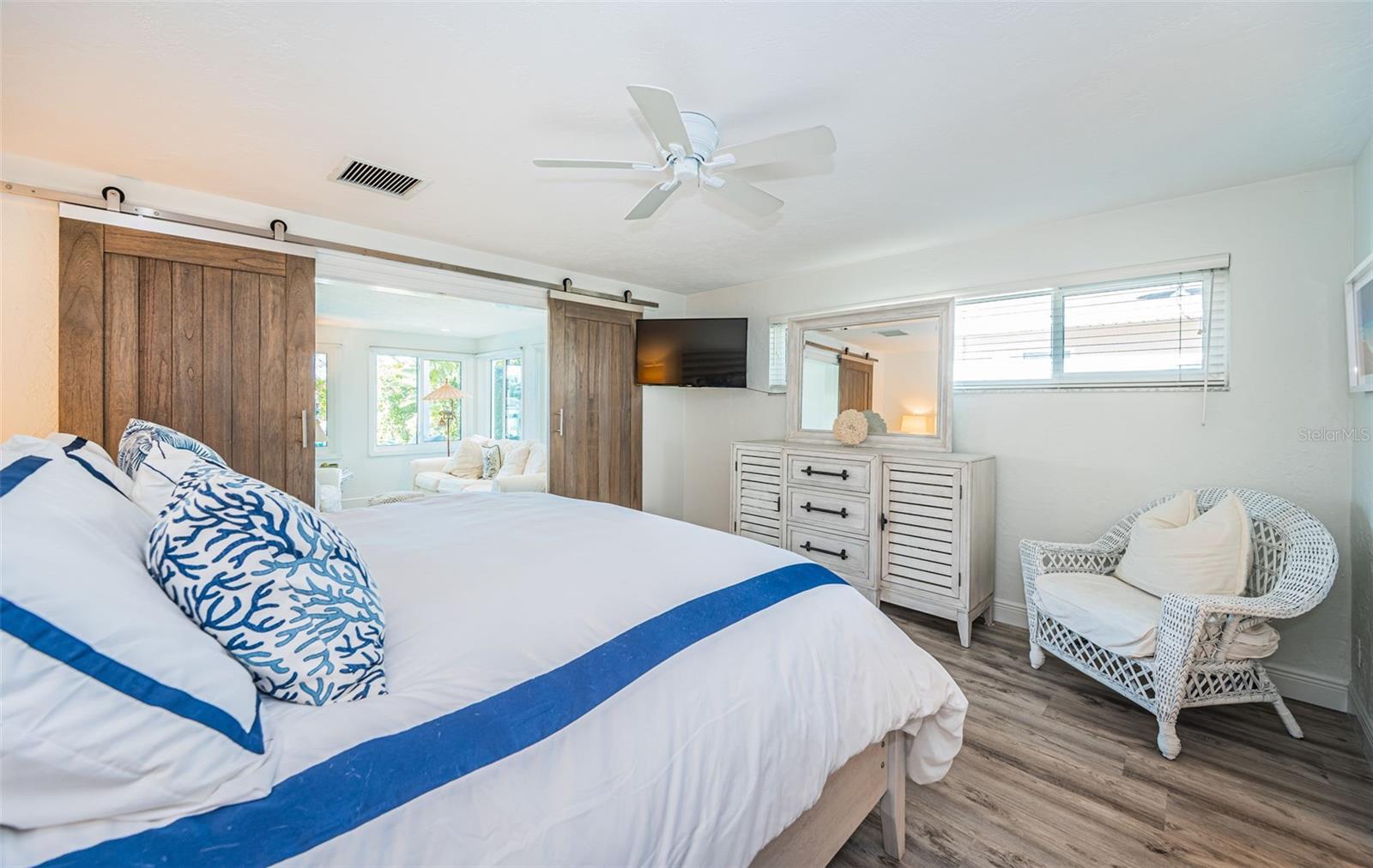 Image 35 of 91 For 2910 Alton Drive