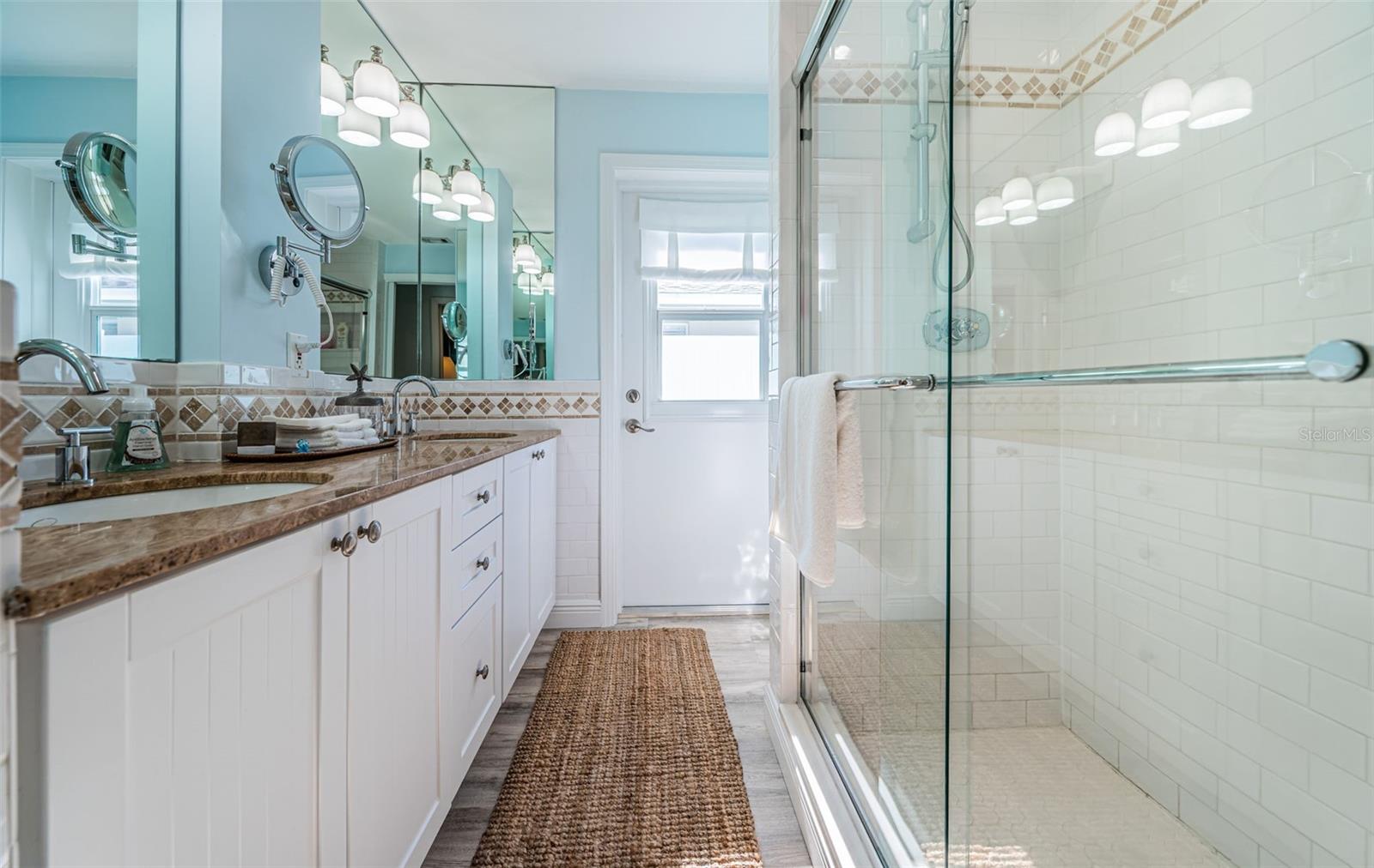 Image 49 of 91 For 2910 Alton Drive