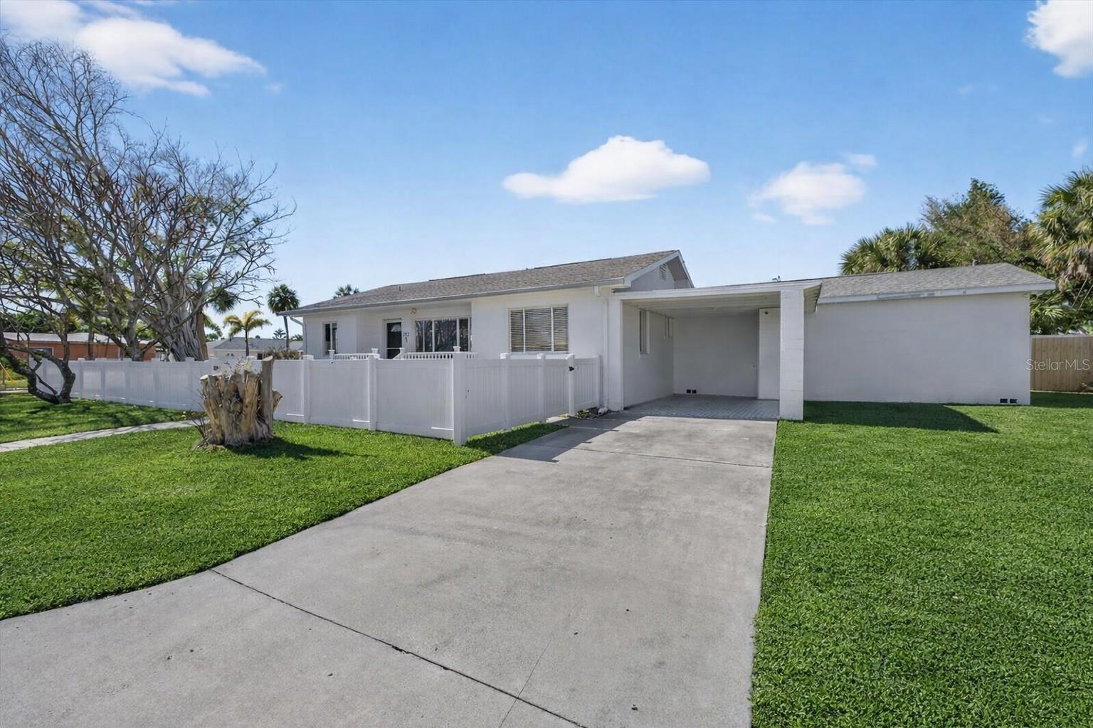 Image 2 of 41 For 292 42nd Avenue