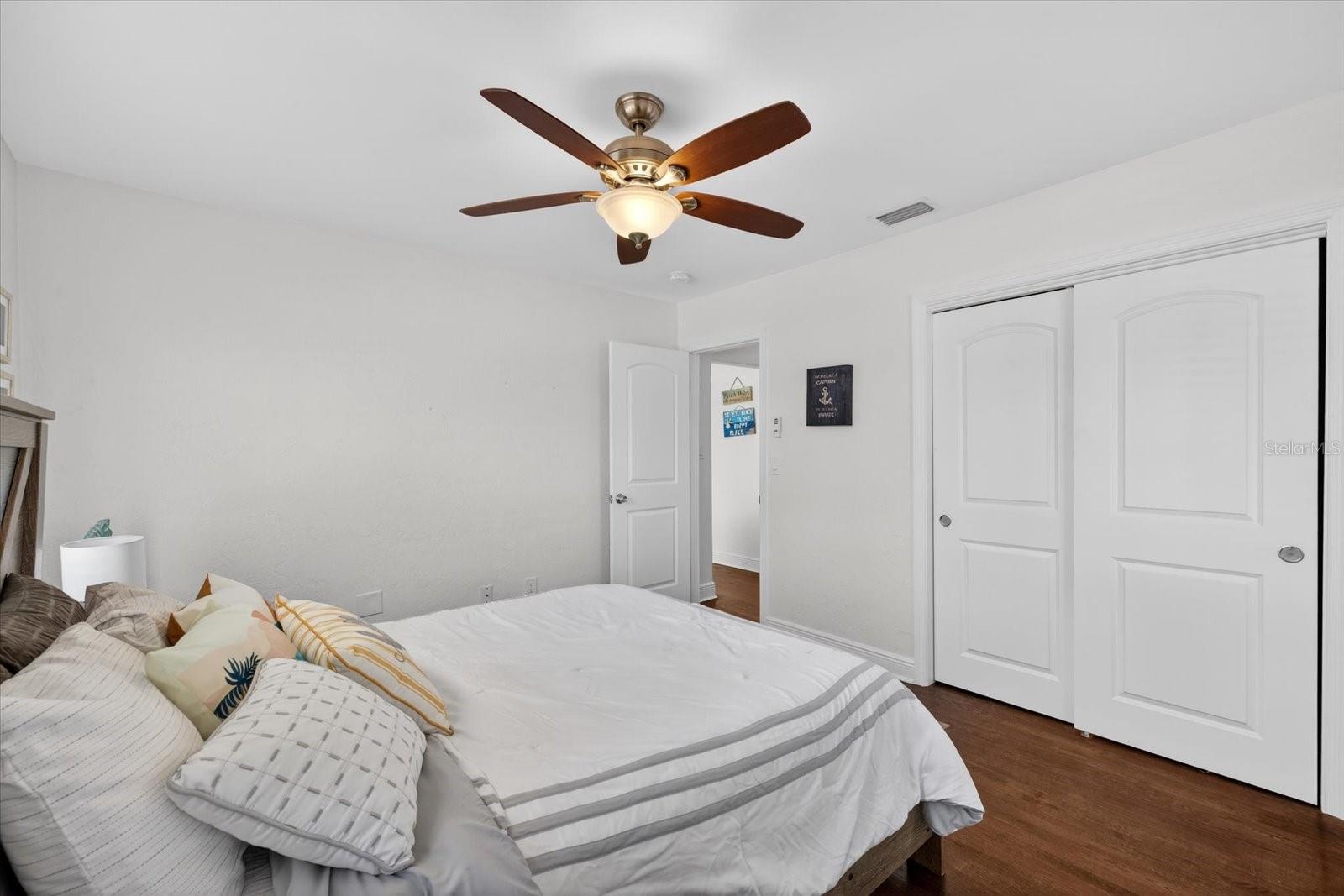 Image 29 of 41 For 292 42nd Avenue