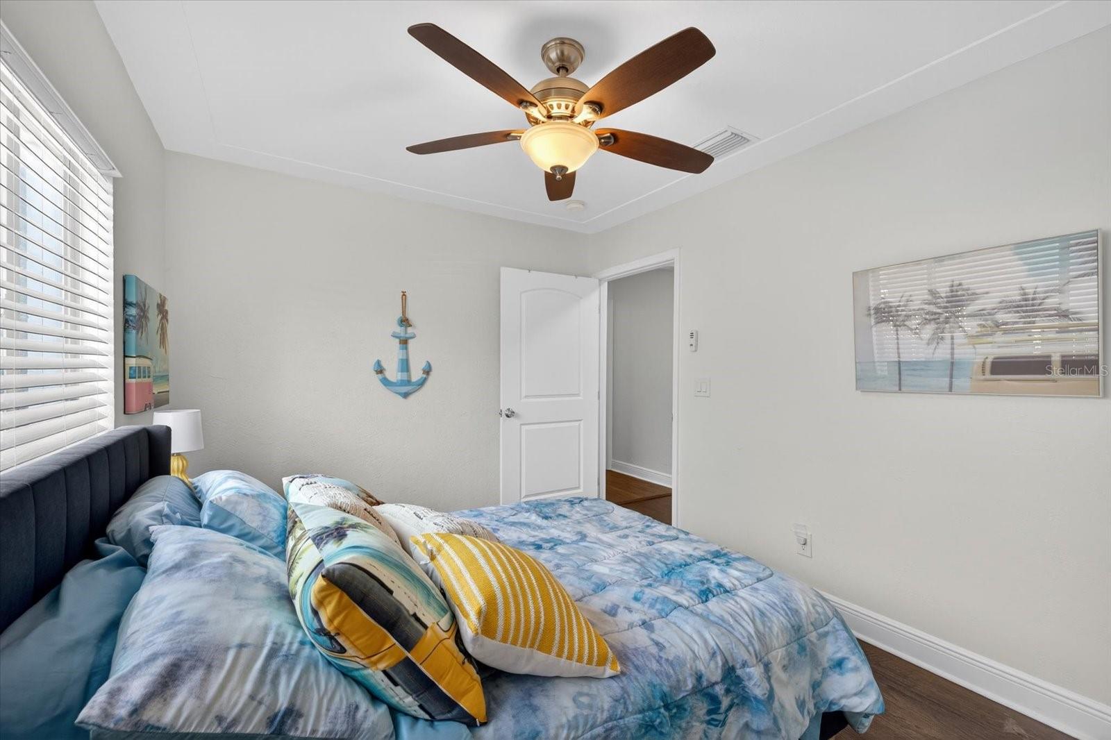 Image 32 of 41 For 292 42nd Avenue