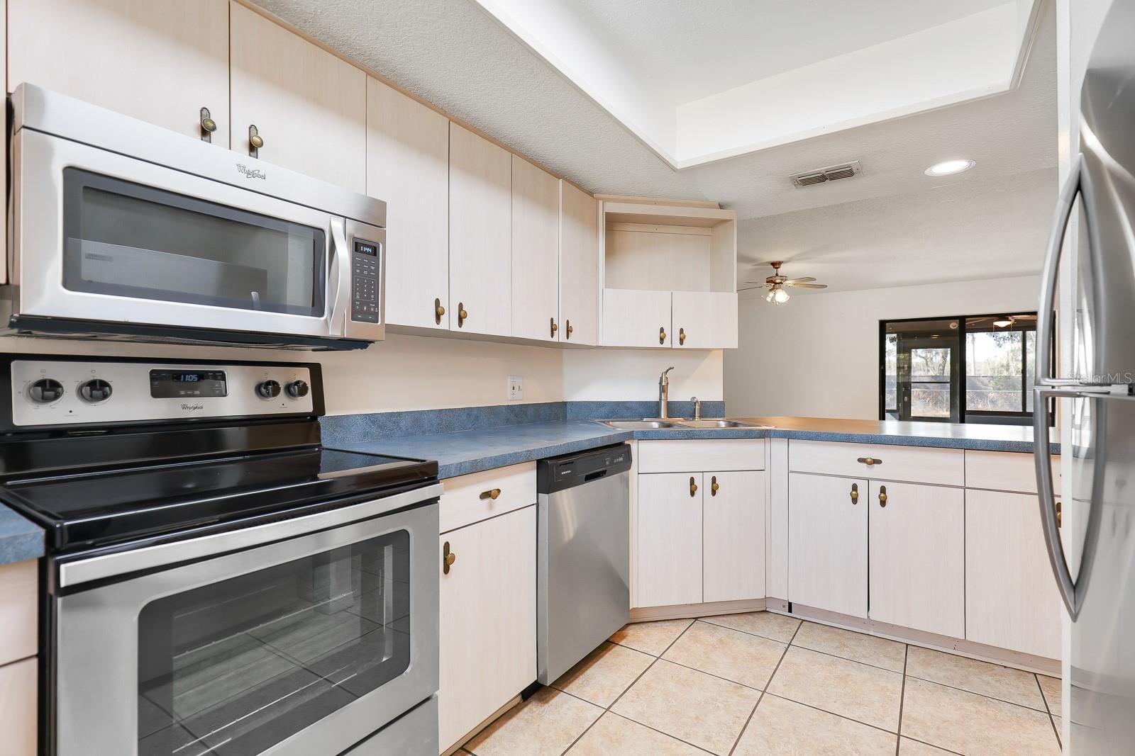 Image 11 of 34 For 2602 Savannah Drive