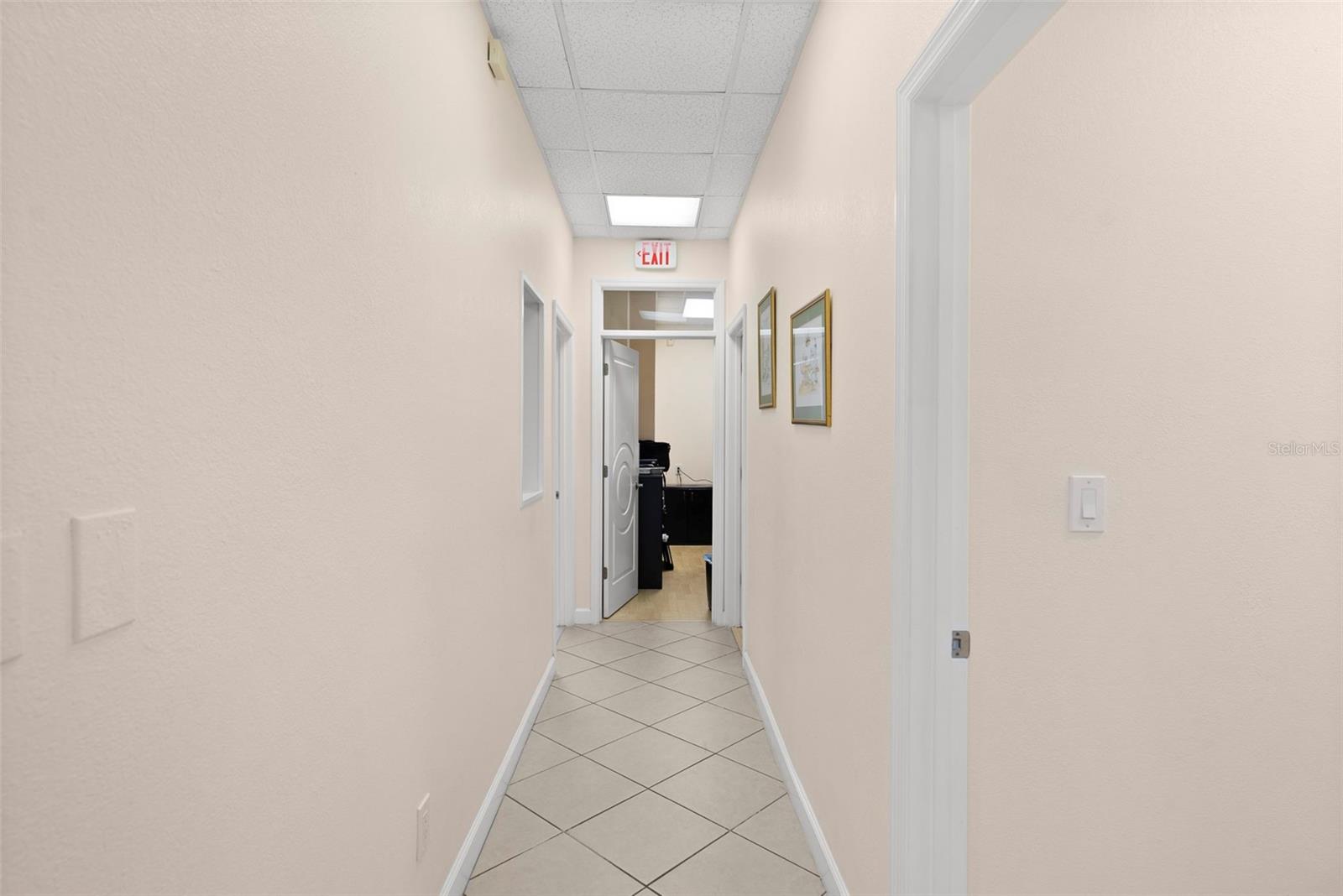 Image 7 of 19 For 611 Druid Road E 303