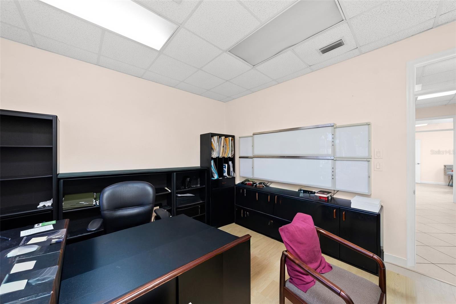 Image 9 of 19 For 611 Druid Road E 303