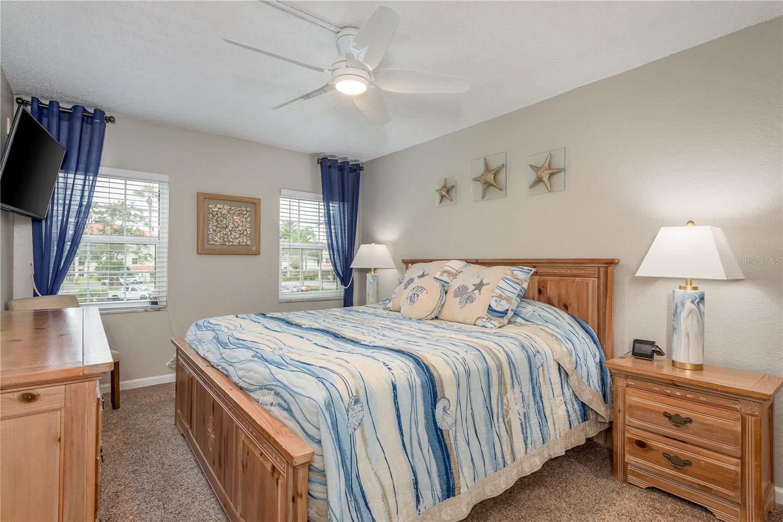 Image 21 of 52 For 19029 Us Highway 19 N 26-205