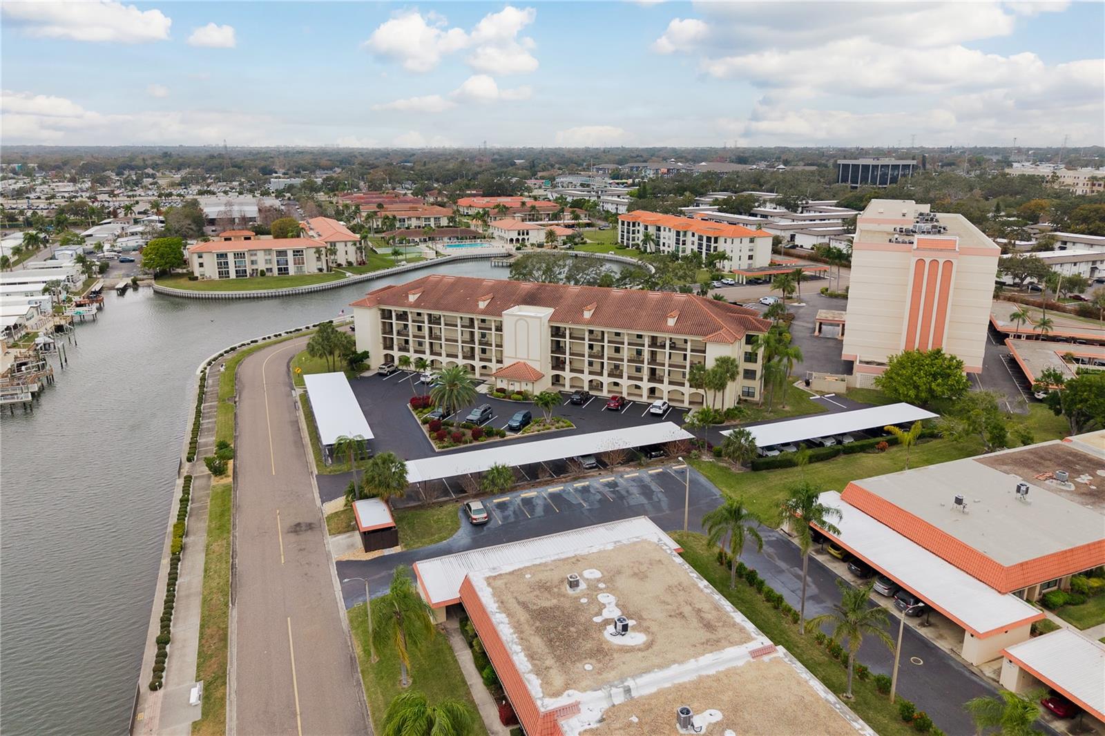 Image 45 of 52 For 19029 Us Highway 19 N 26-205