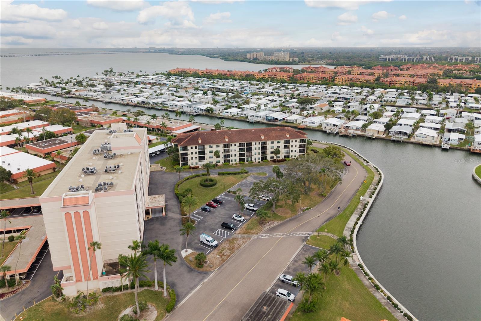 Image 47 of 52 For 19029 Us Highway 19 N 26-205