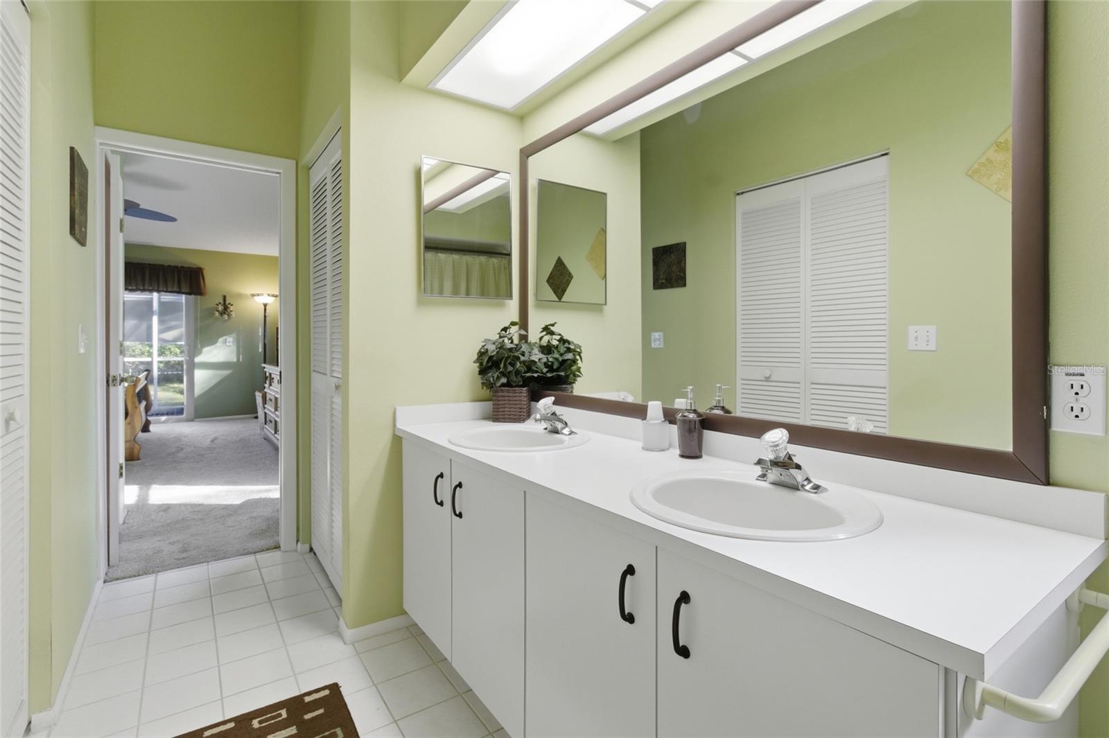 Image 22 of 37 For 12041 68th Street