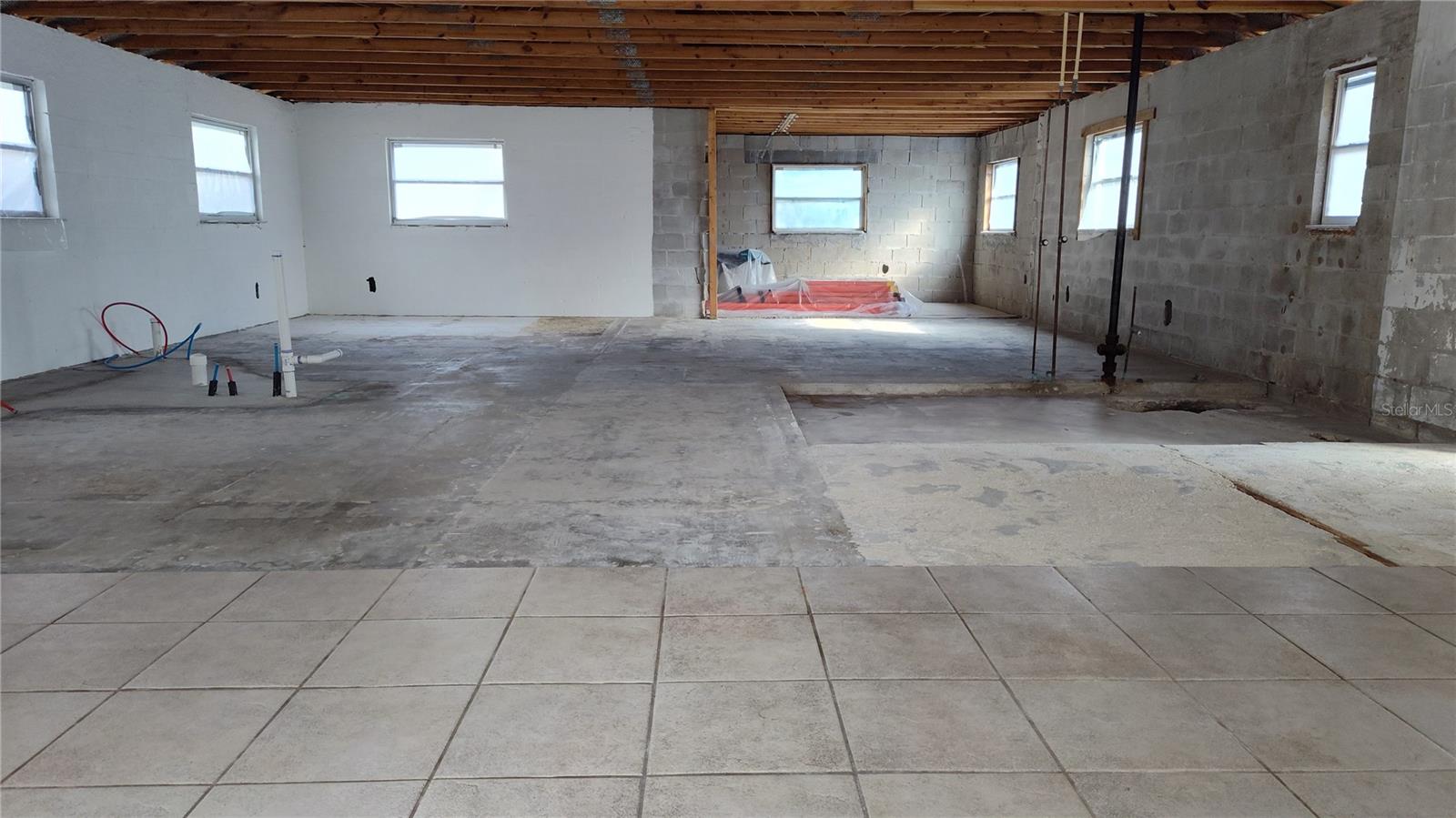 Image 5 of 12 For 1762 Nevada Avenue Ne