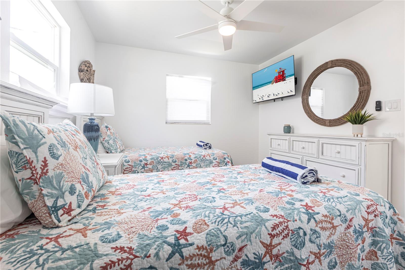 Image 17 of 18 For 6020 Midnight Pass Road 7