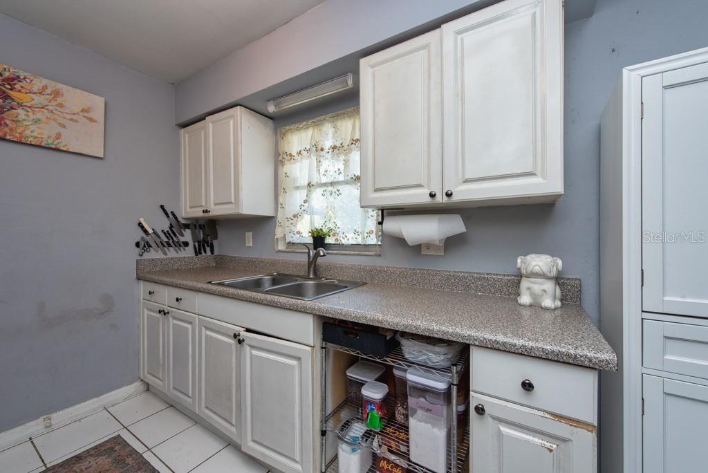 Image 10 of 28 For 12897 83rd Avenue