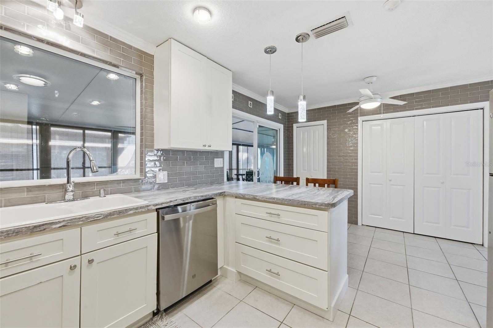 Image 30 of 66 For 6424 Boatyard Drive