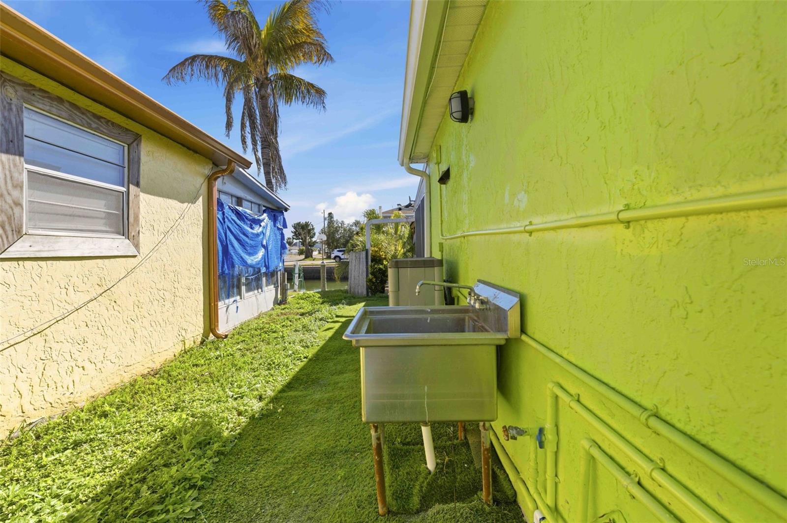 Image 8 of 66 For 6424 Boatyard Drive