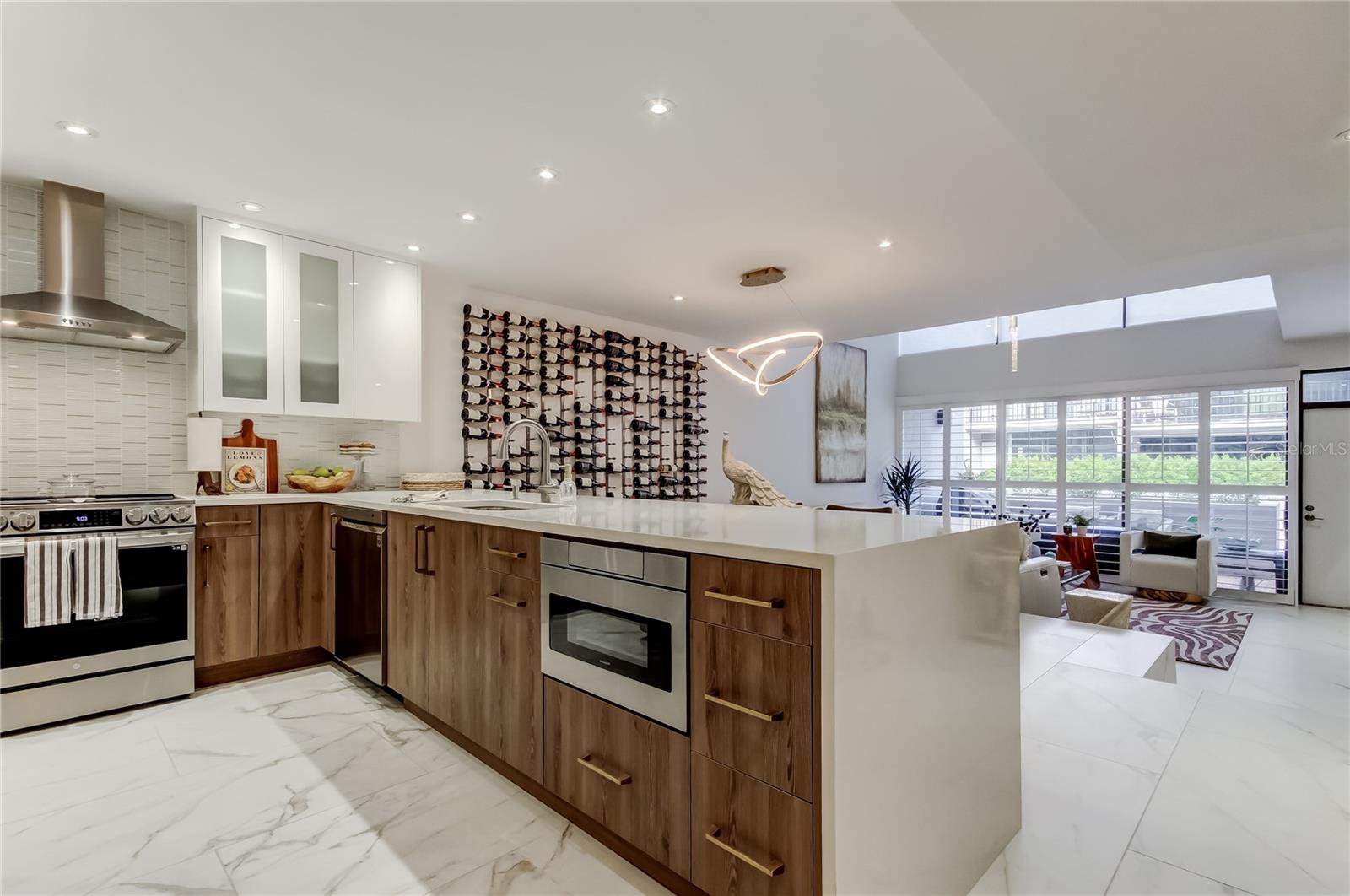 Image 12 of 55 For 301 2nd Street N 10